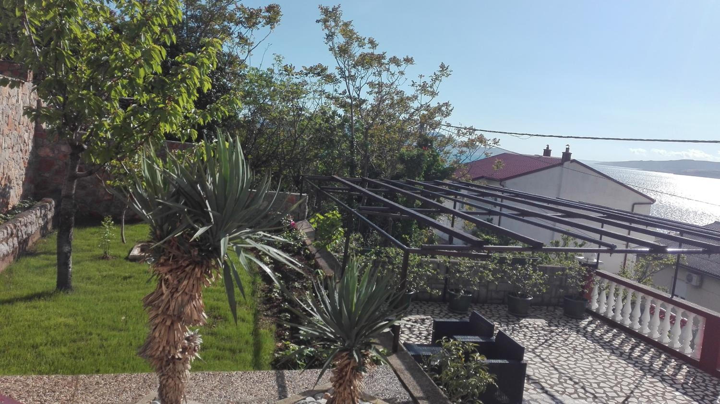 Apartment with Sea View - Photo 22
