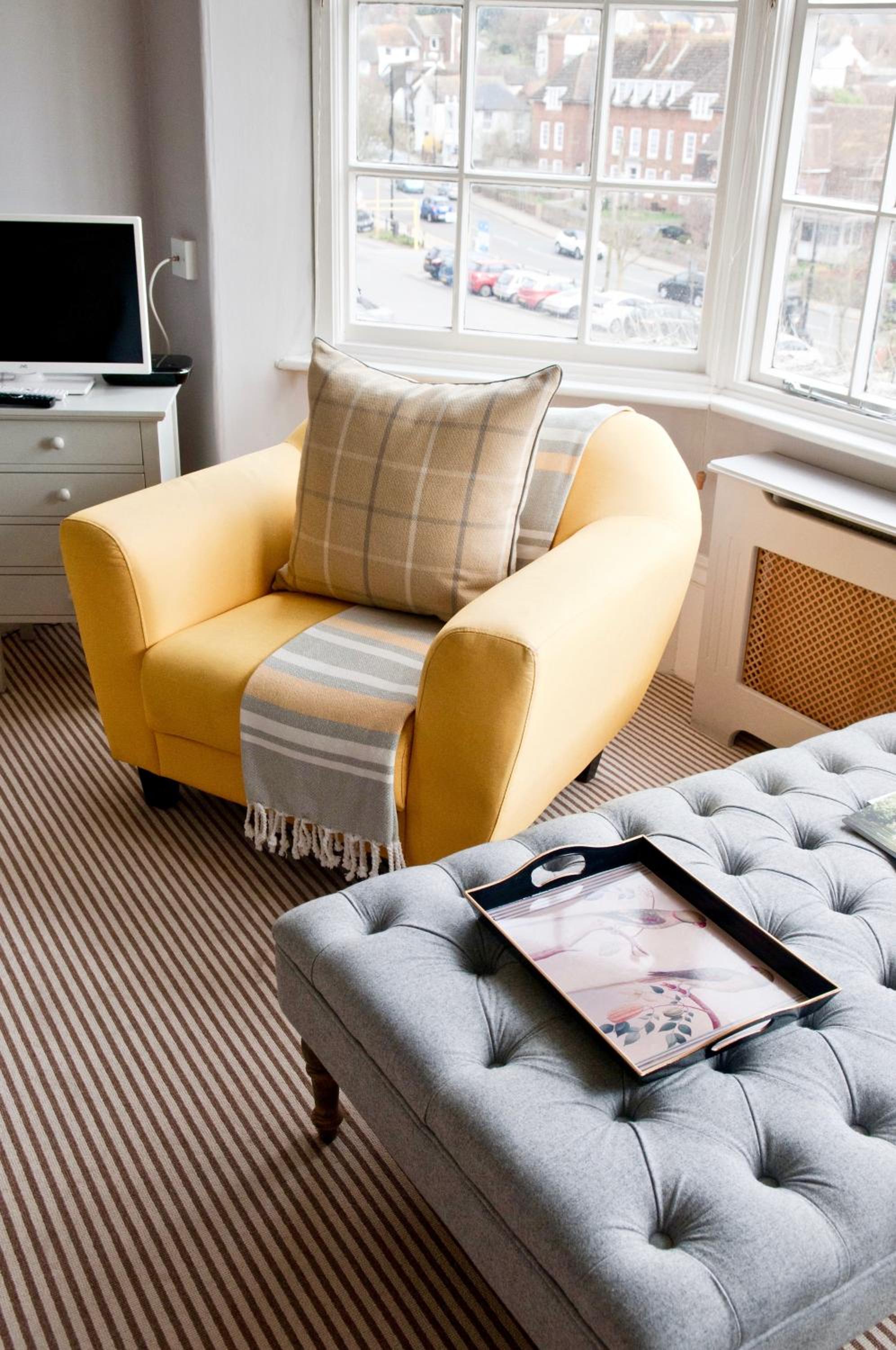Deluxe King Room - Photo 4