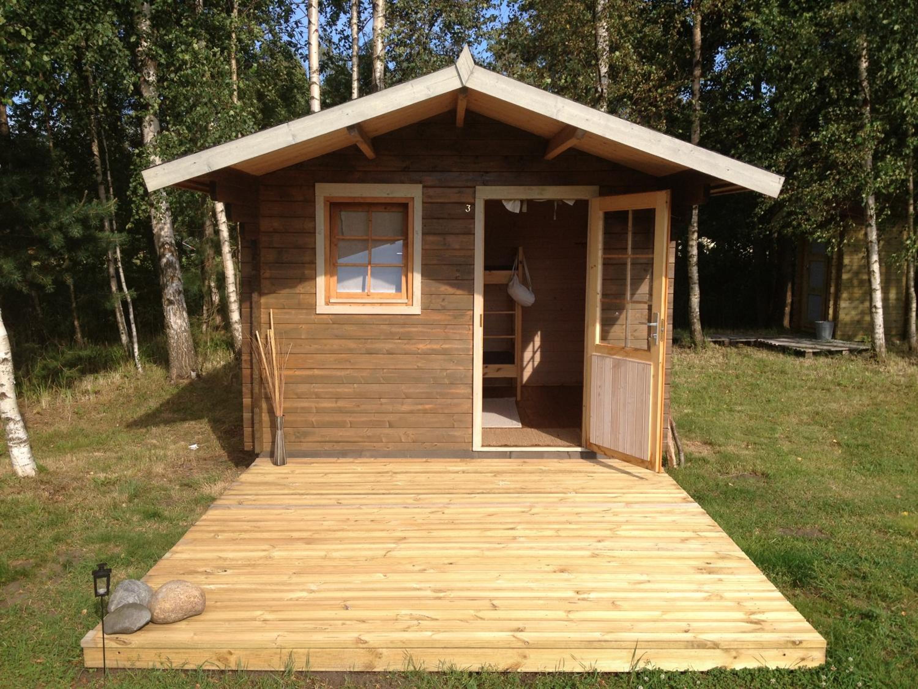Bungalow with Patio - Photo 6