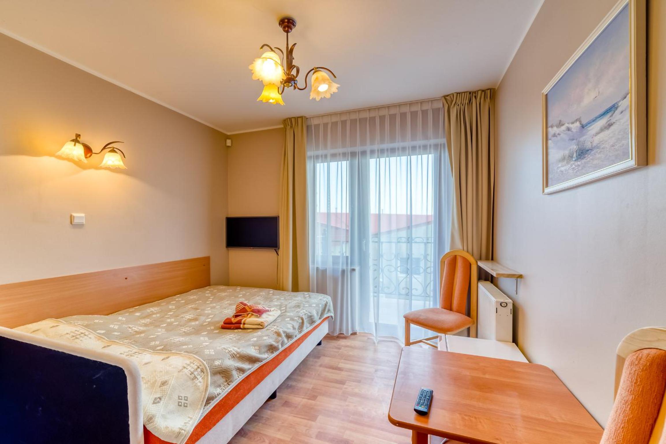 Small Double Room - Photo 6