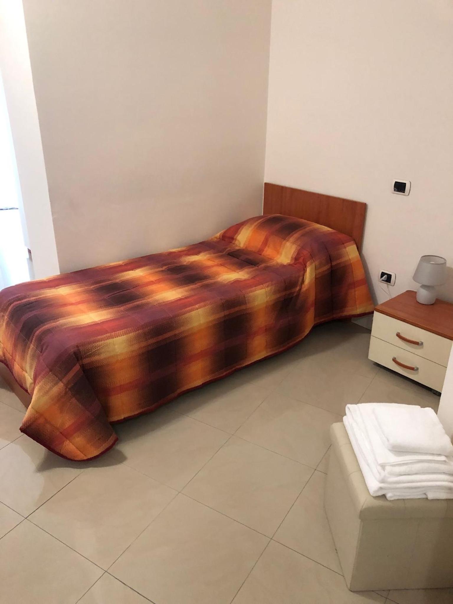 One-Bedroom Apartment - Photo 4