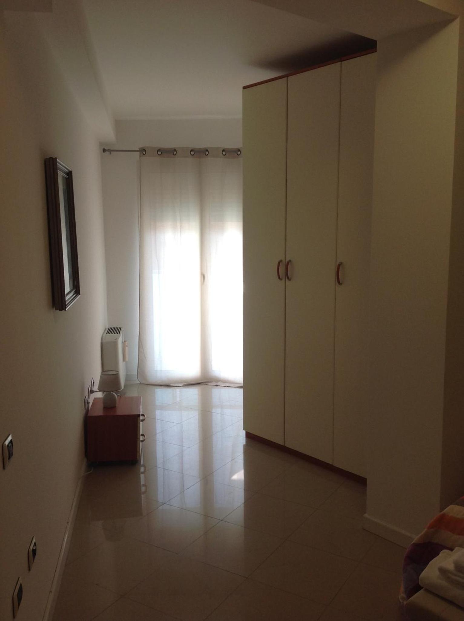 One-Bedroom Apartment - Photo 15