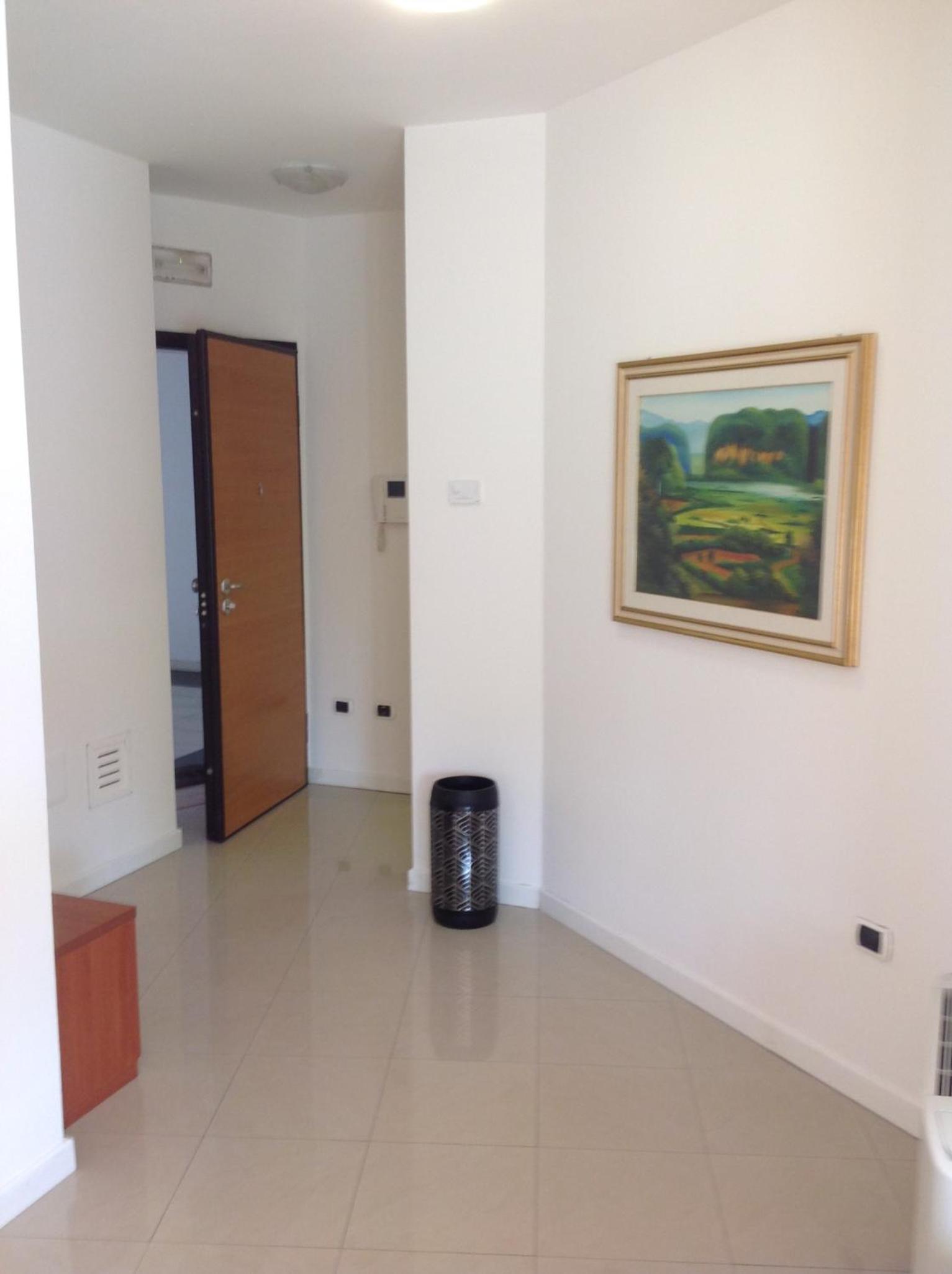 One-Bedroom Apartment - Photo 5