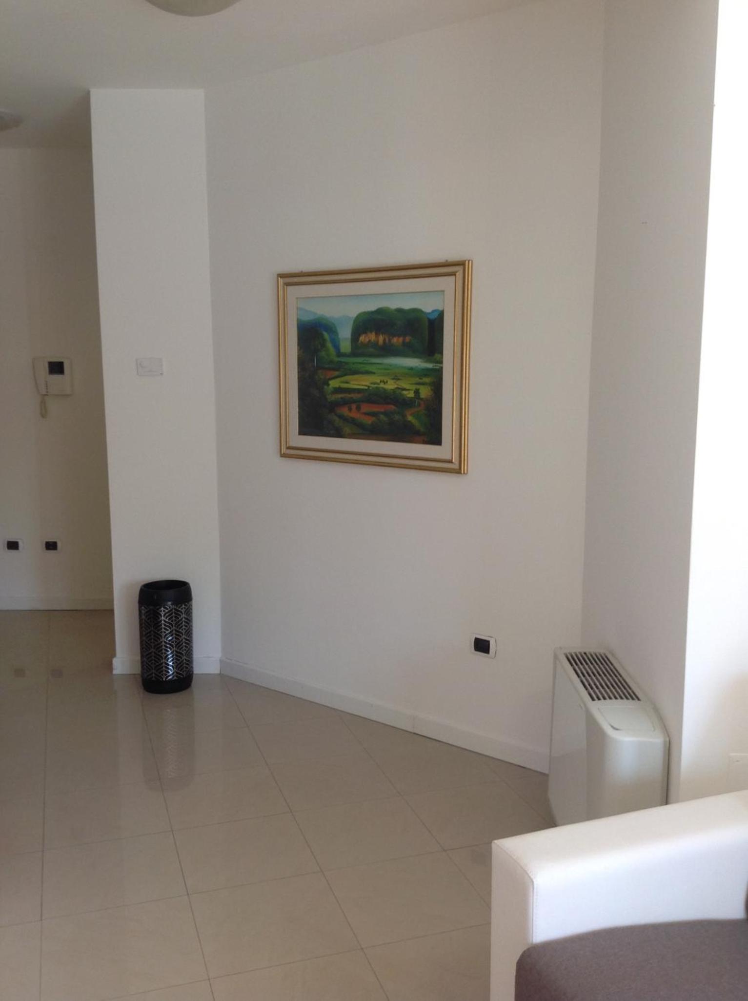 One-Bedroom Apartment - Photo 6