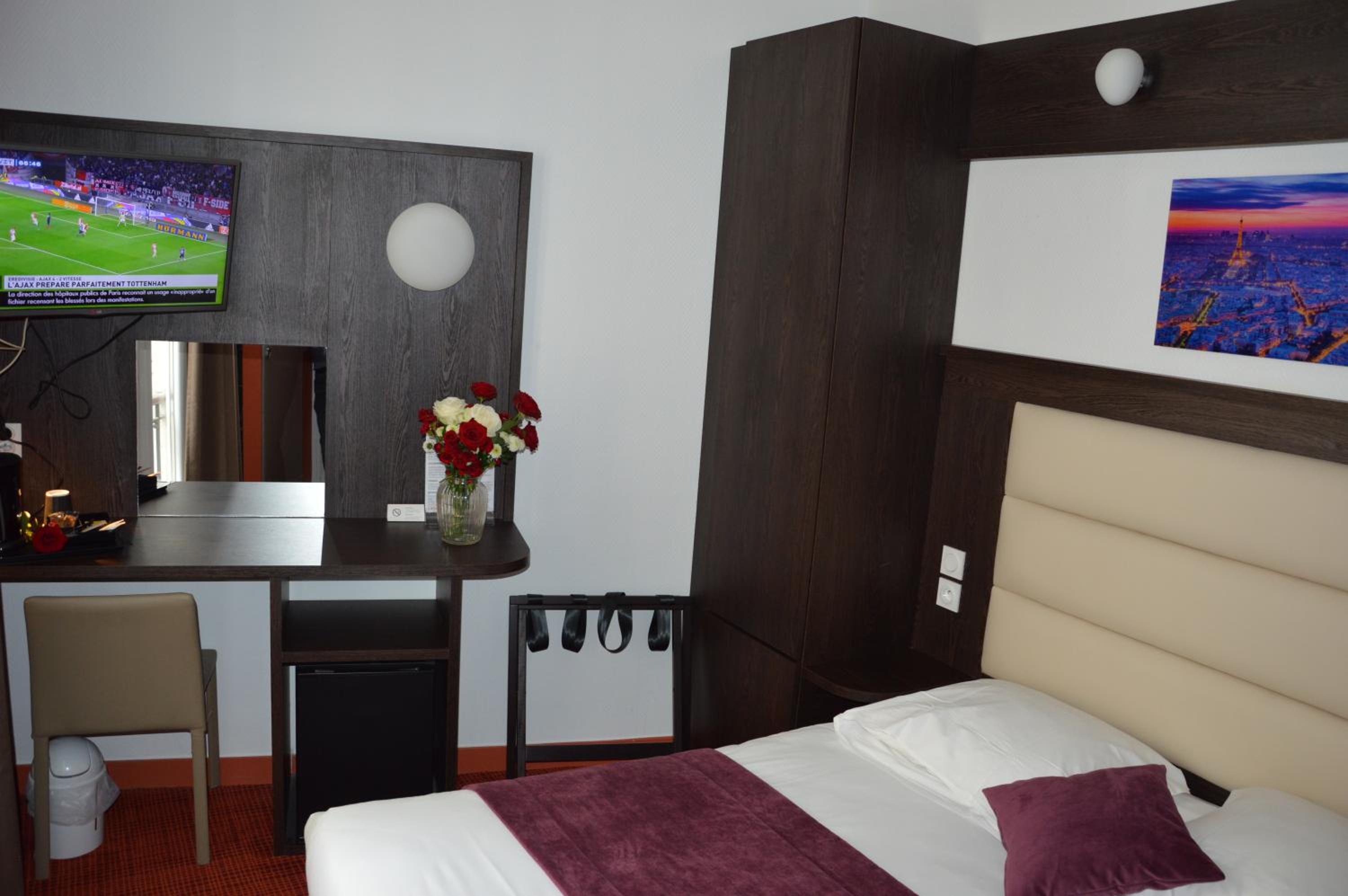 Double Room with Courtyard View photo 3