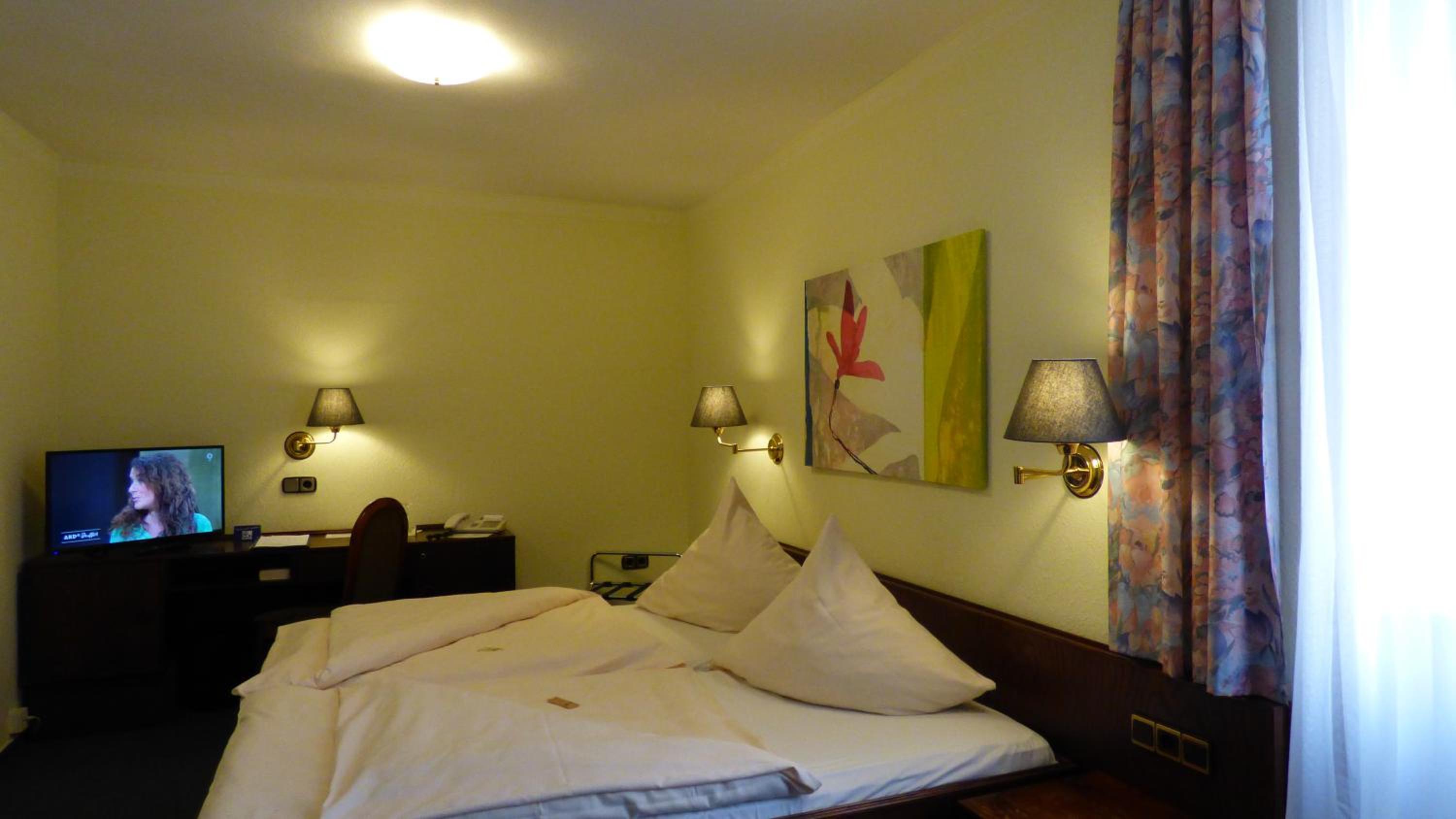 Double Room - Photo 10
