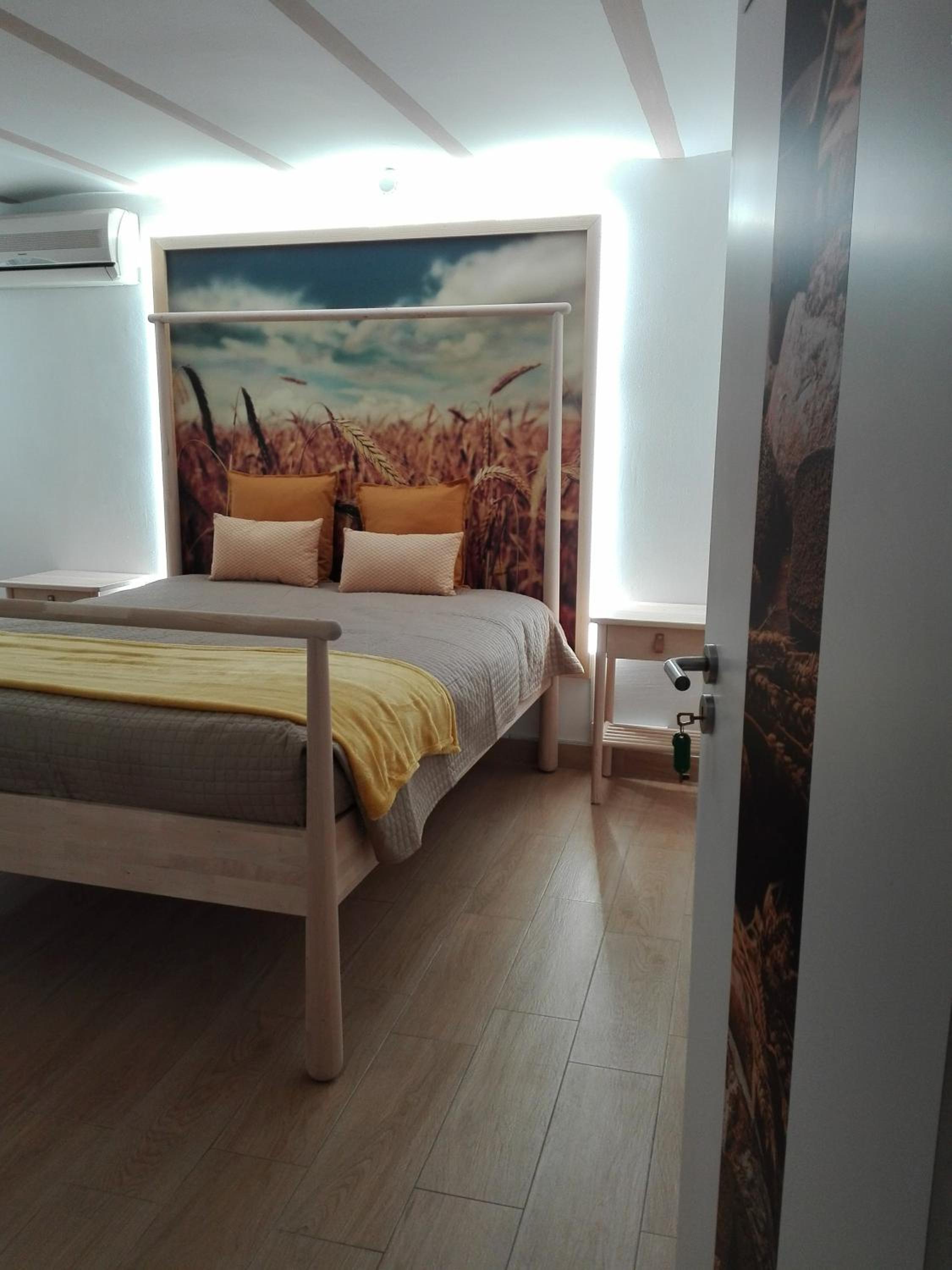 Suite - Photo 4