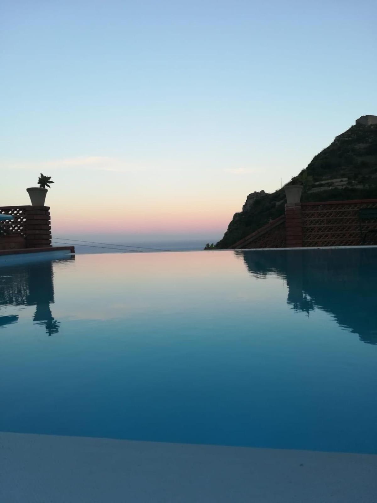 King Room with Sea View - Photo 3