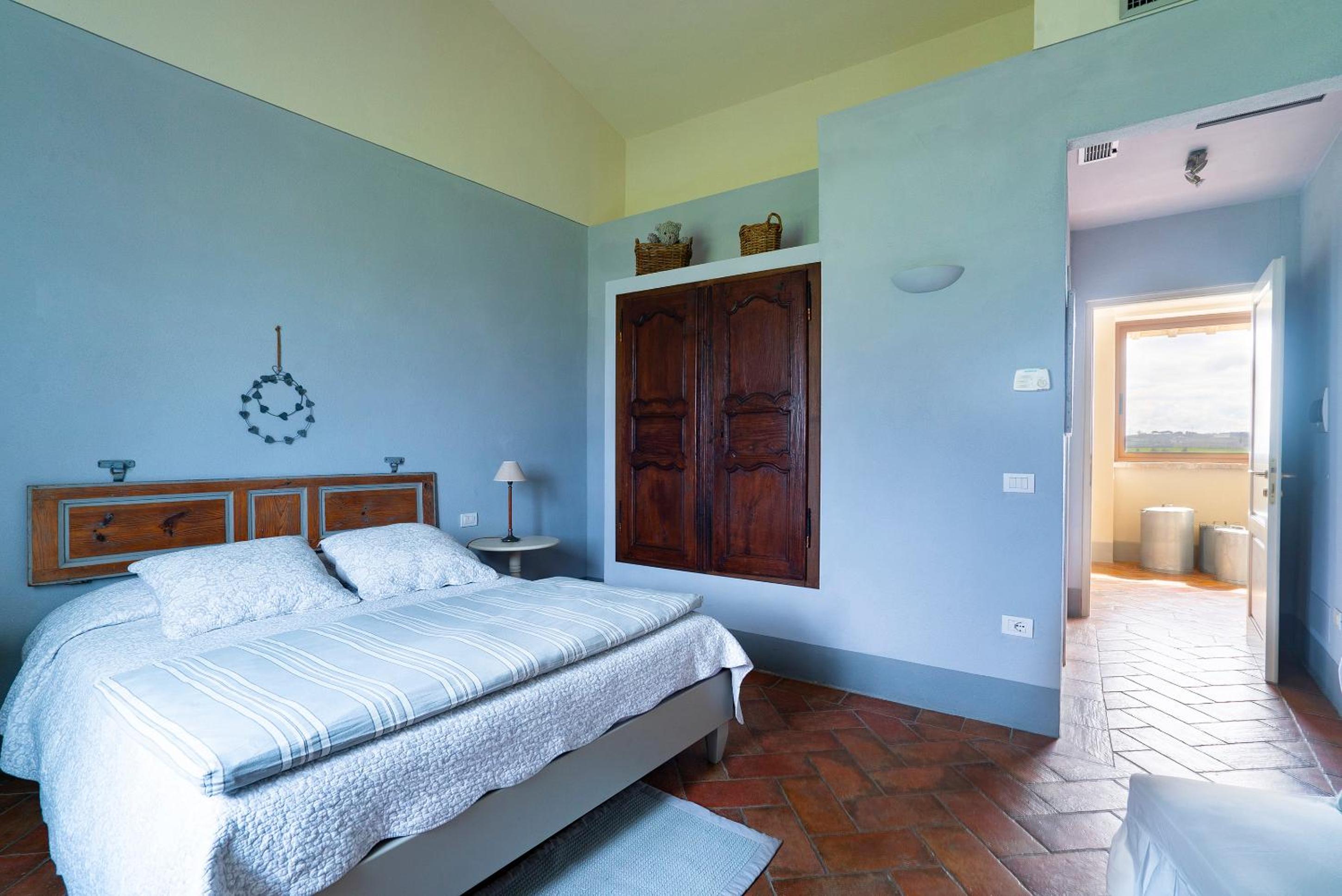 Deluxe Double Room - Photo 15