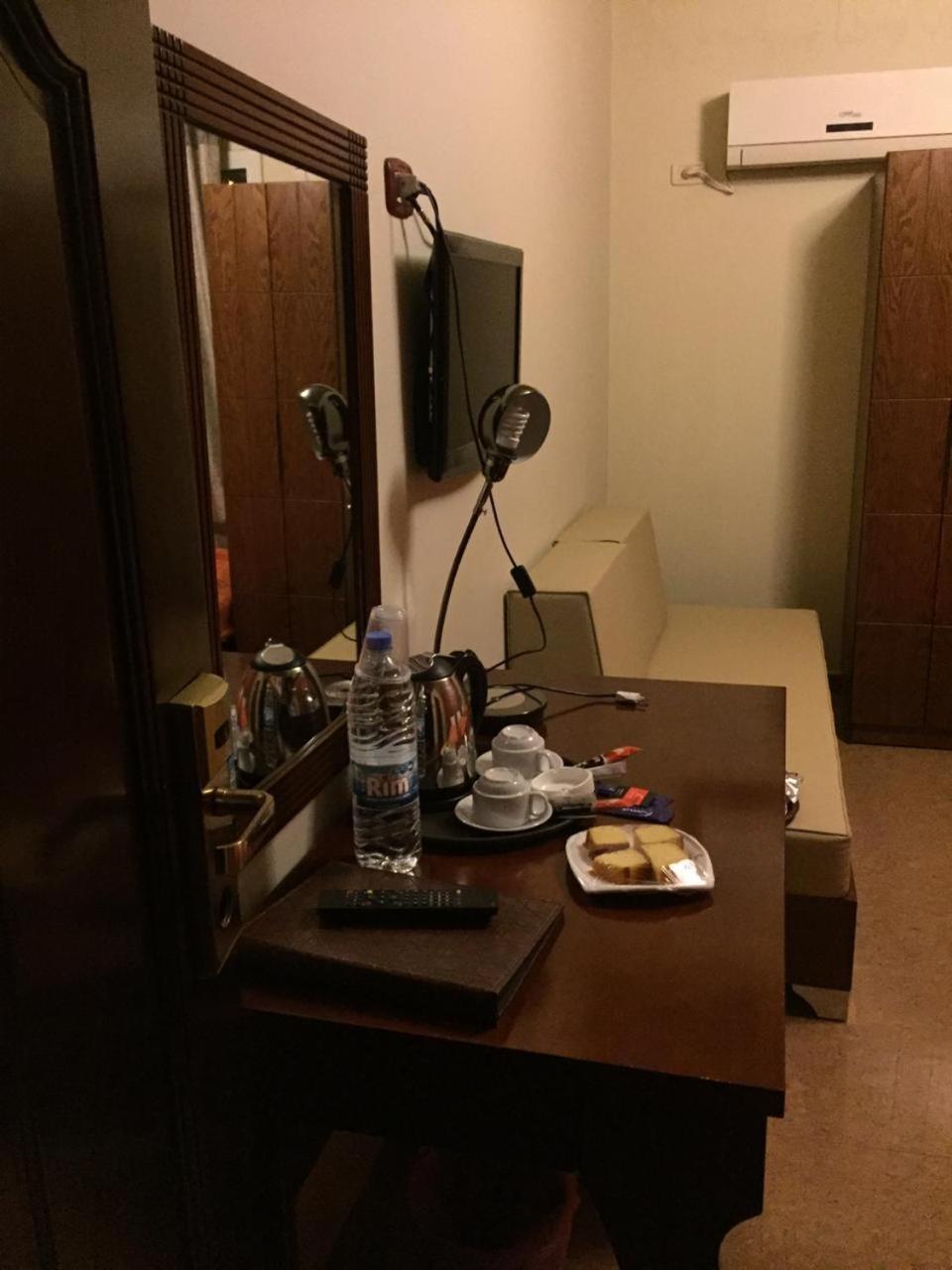 Basic Triple Room with Shared Bathroom