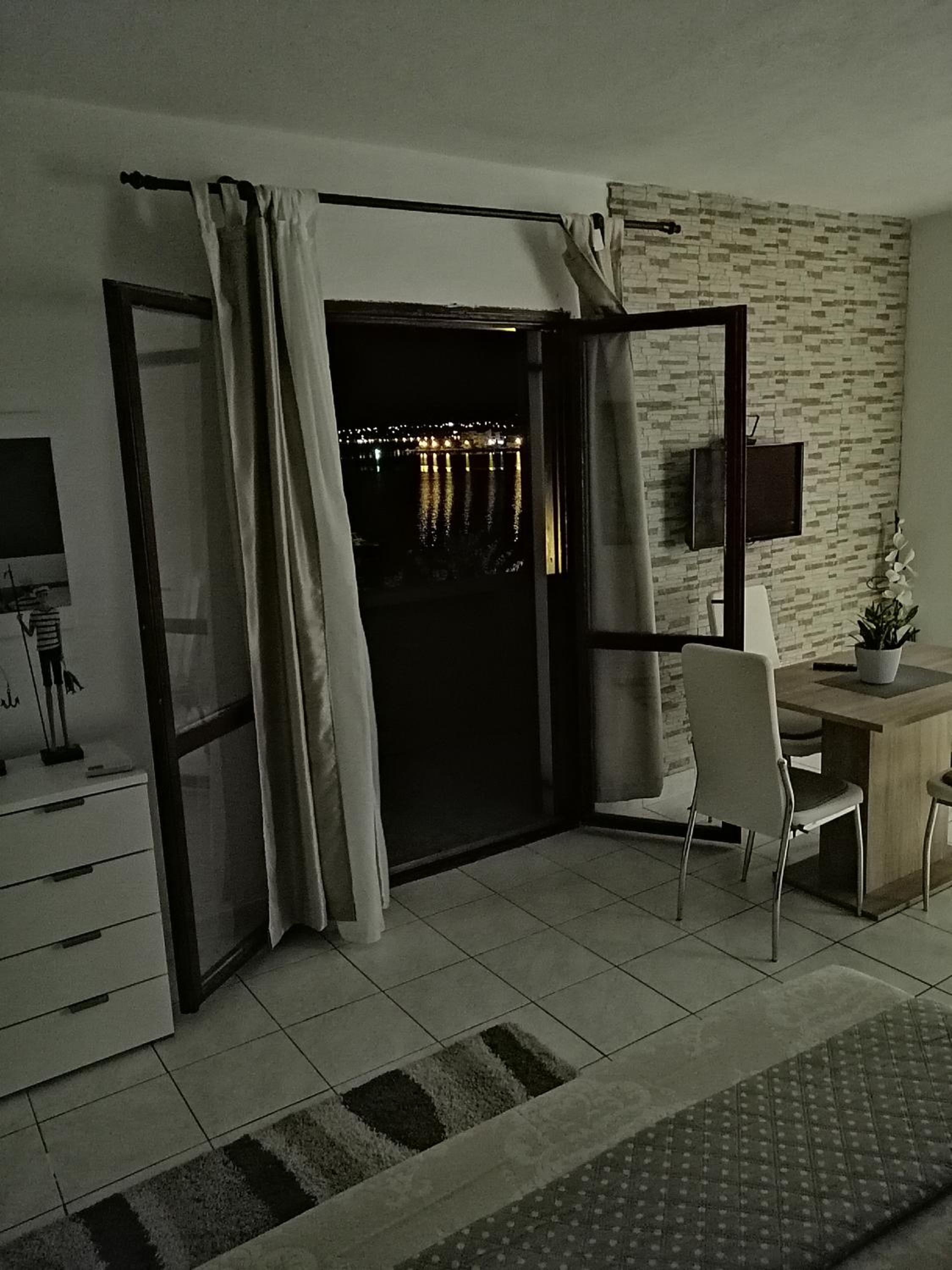 Studio with Sea View - Photo 7