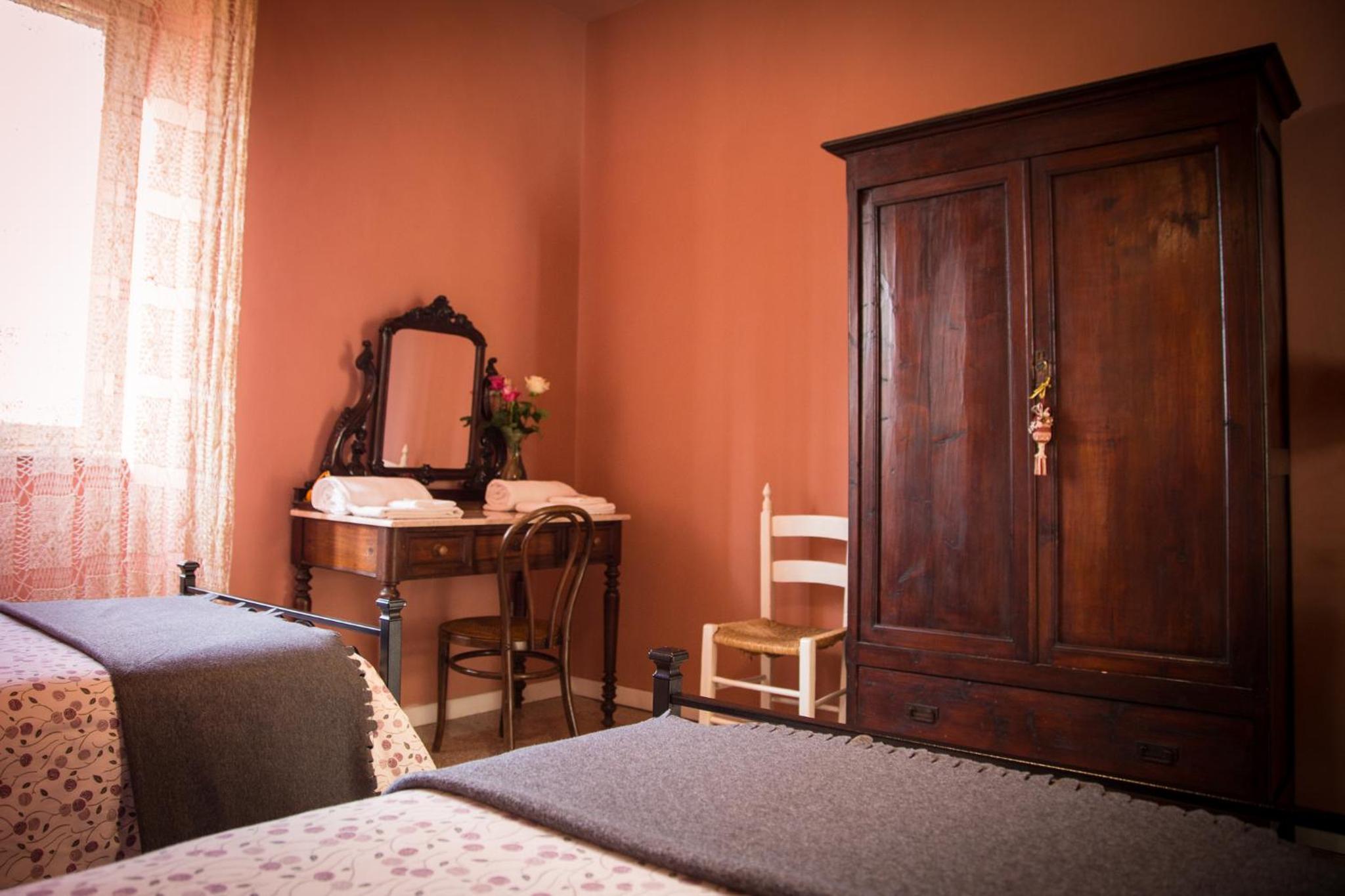 Double or Twin Room - Photo 18