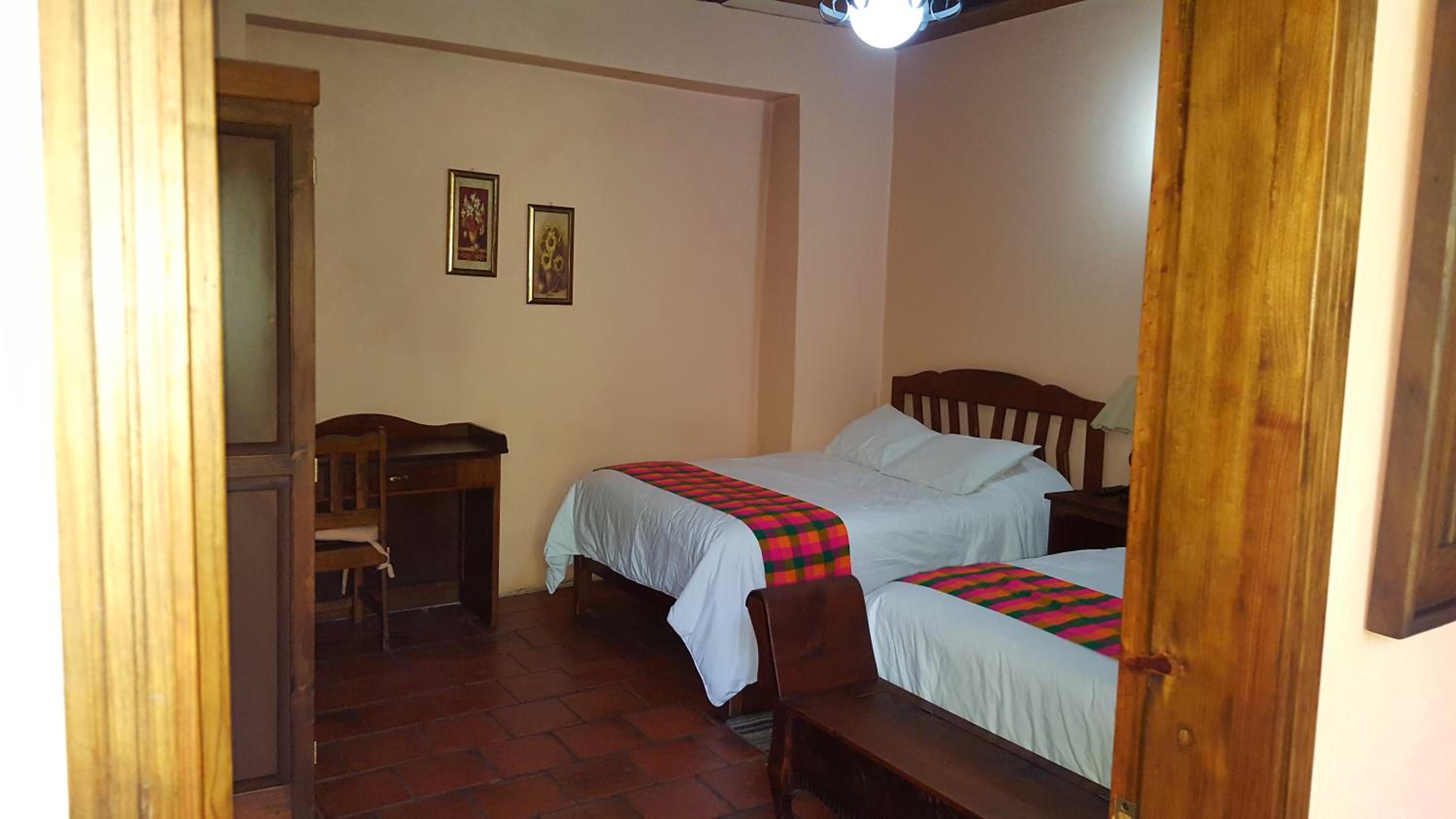 Standard Twin Room photo 2