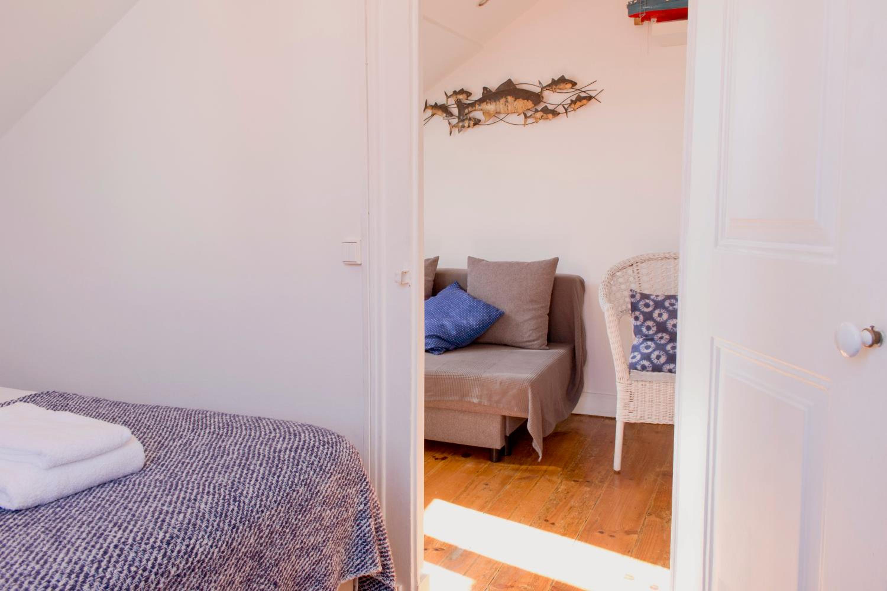 Two-Bedroom Apartment with River View - Photo 5