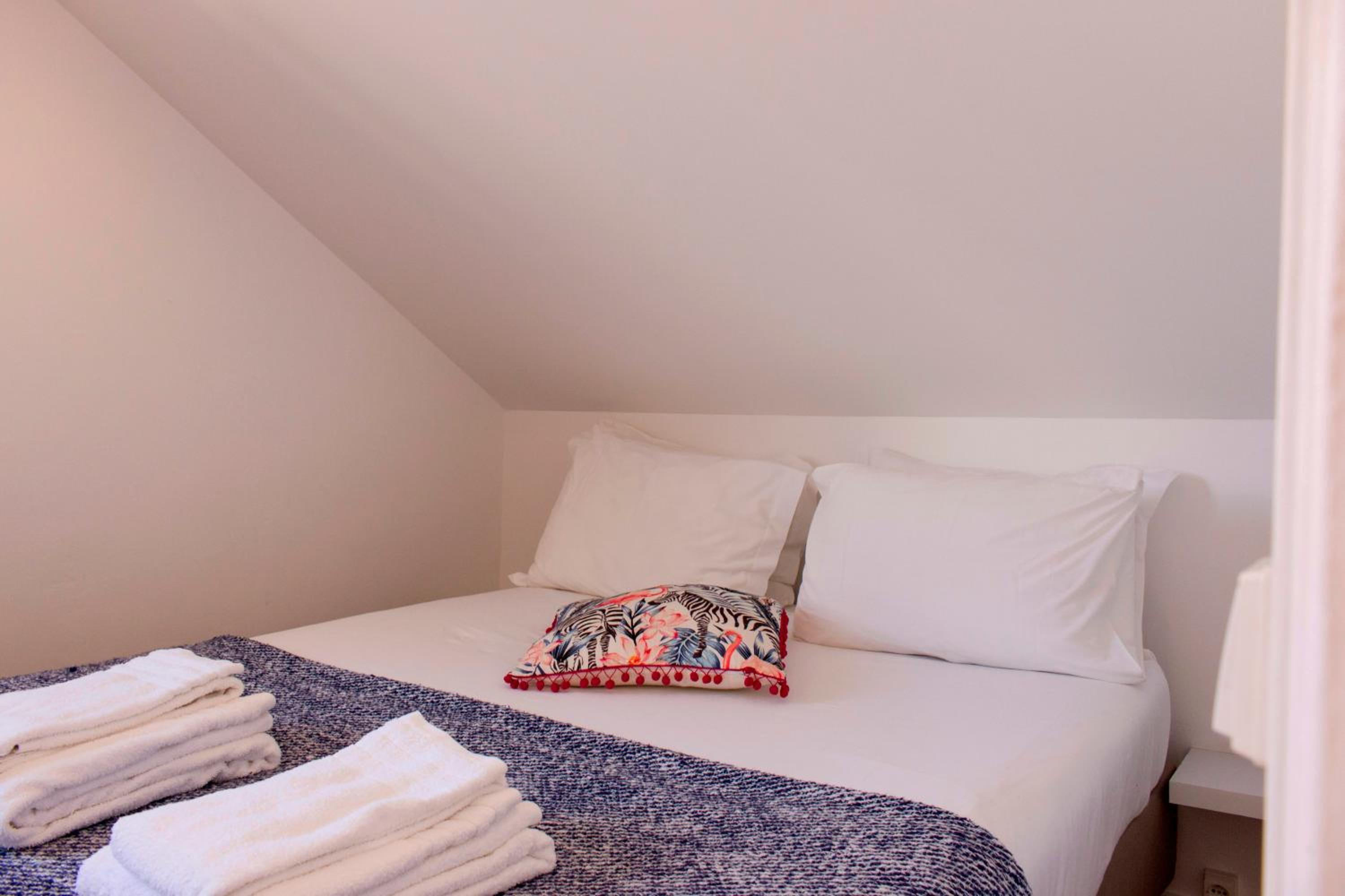 Two-Bedroom Apartment with River View - Photo 6