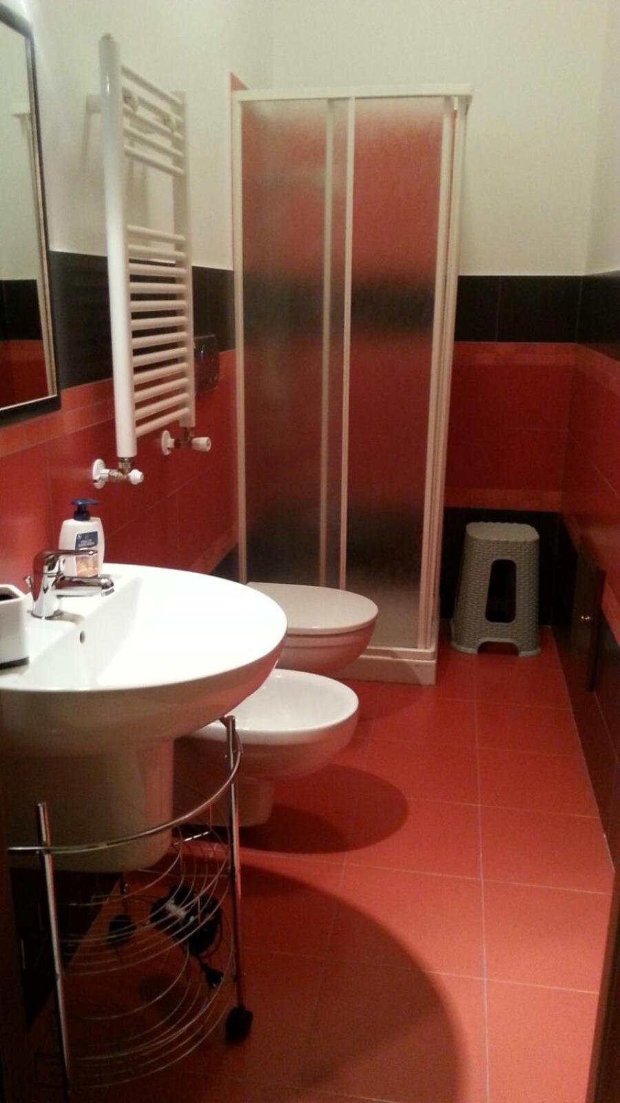 Double or Twin Room with Private External Bathroom - Photo 12