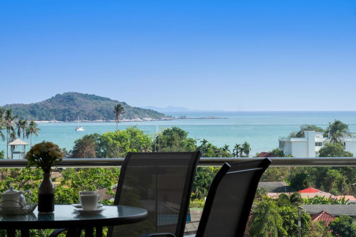 Apartment with Sea View photo 2