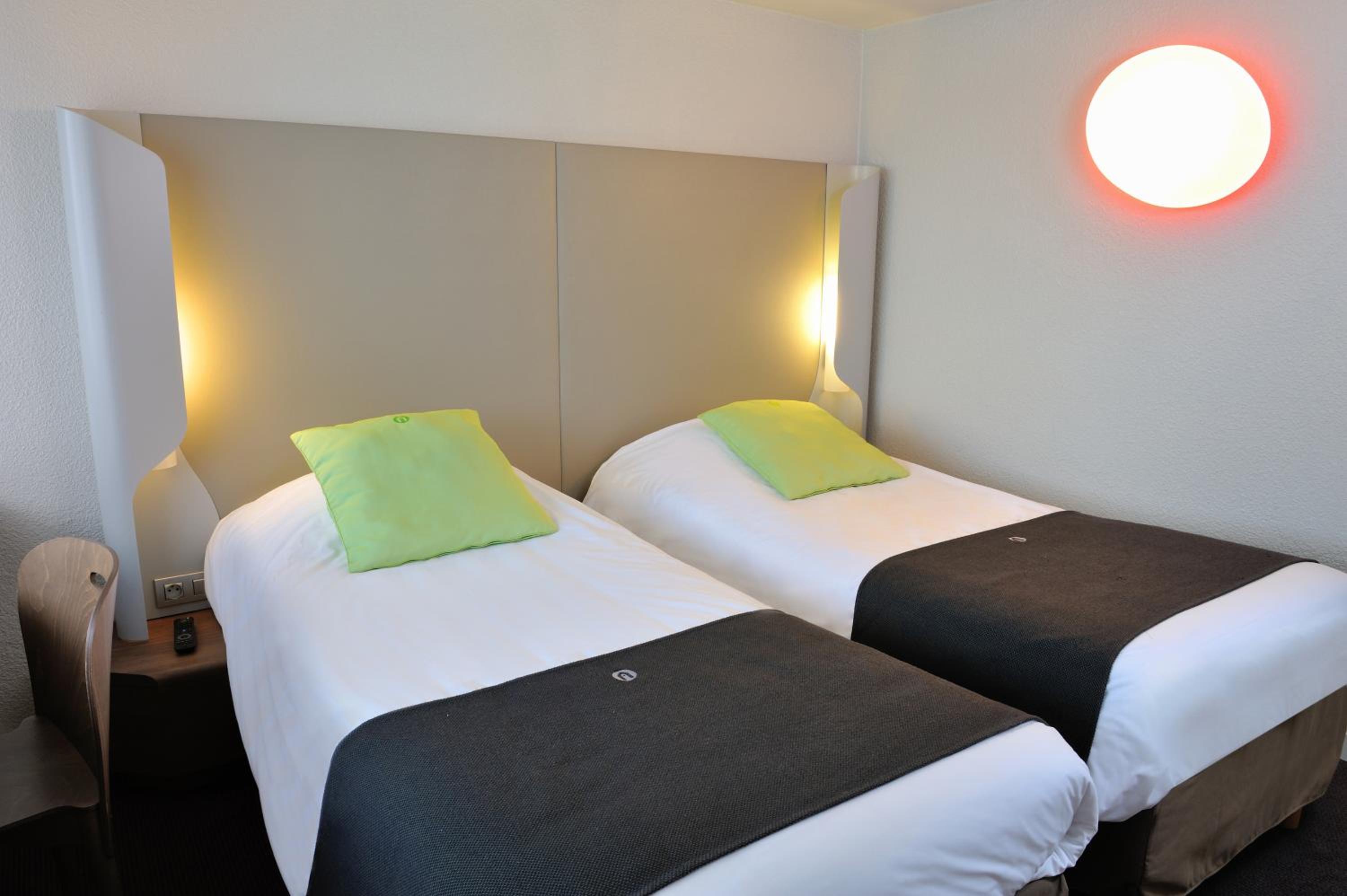 Standard Twin Room photo 1