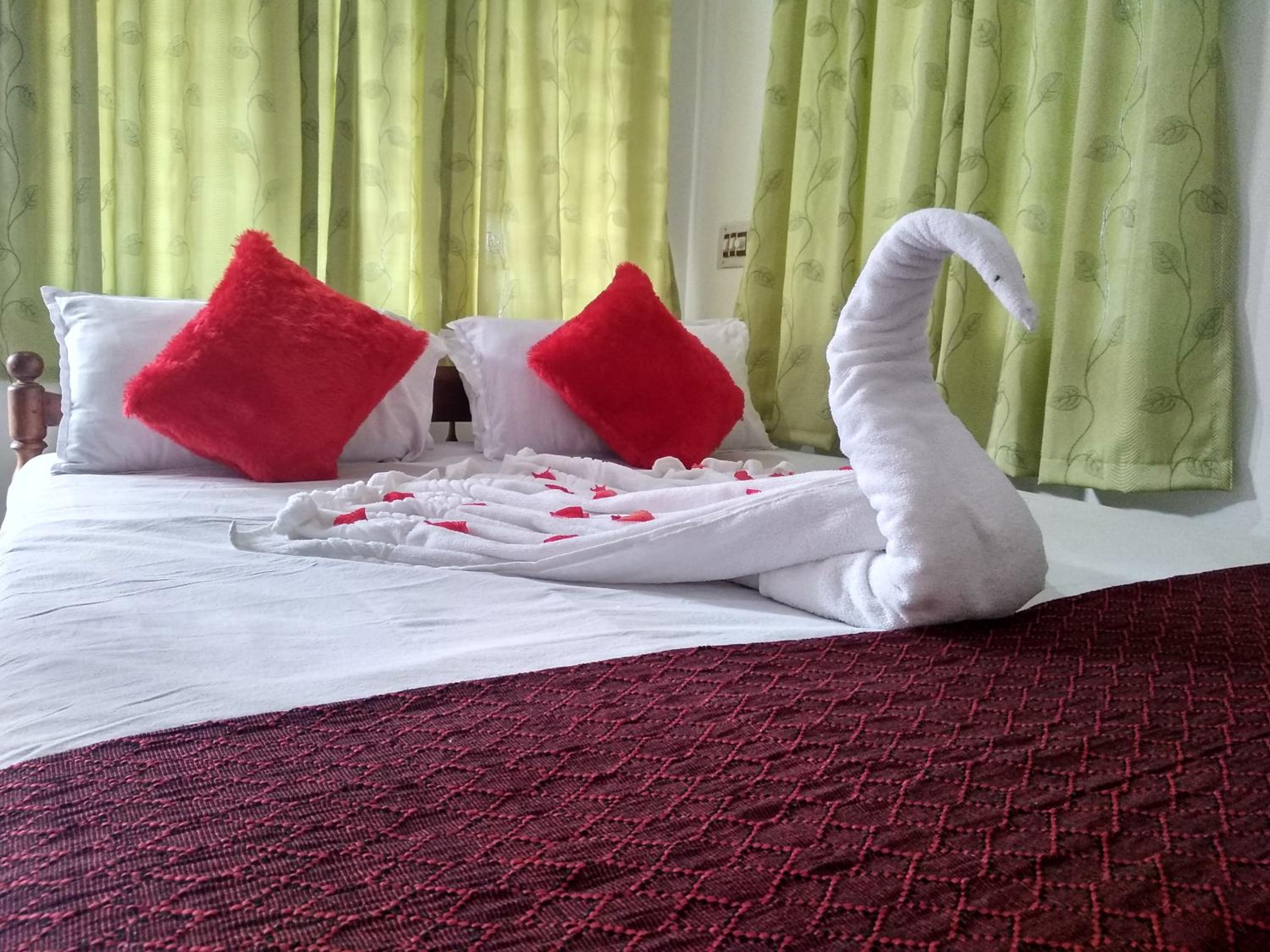 RoomNo.101 Deluxe Double Room with AC photo 3