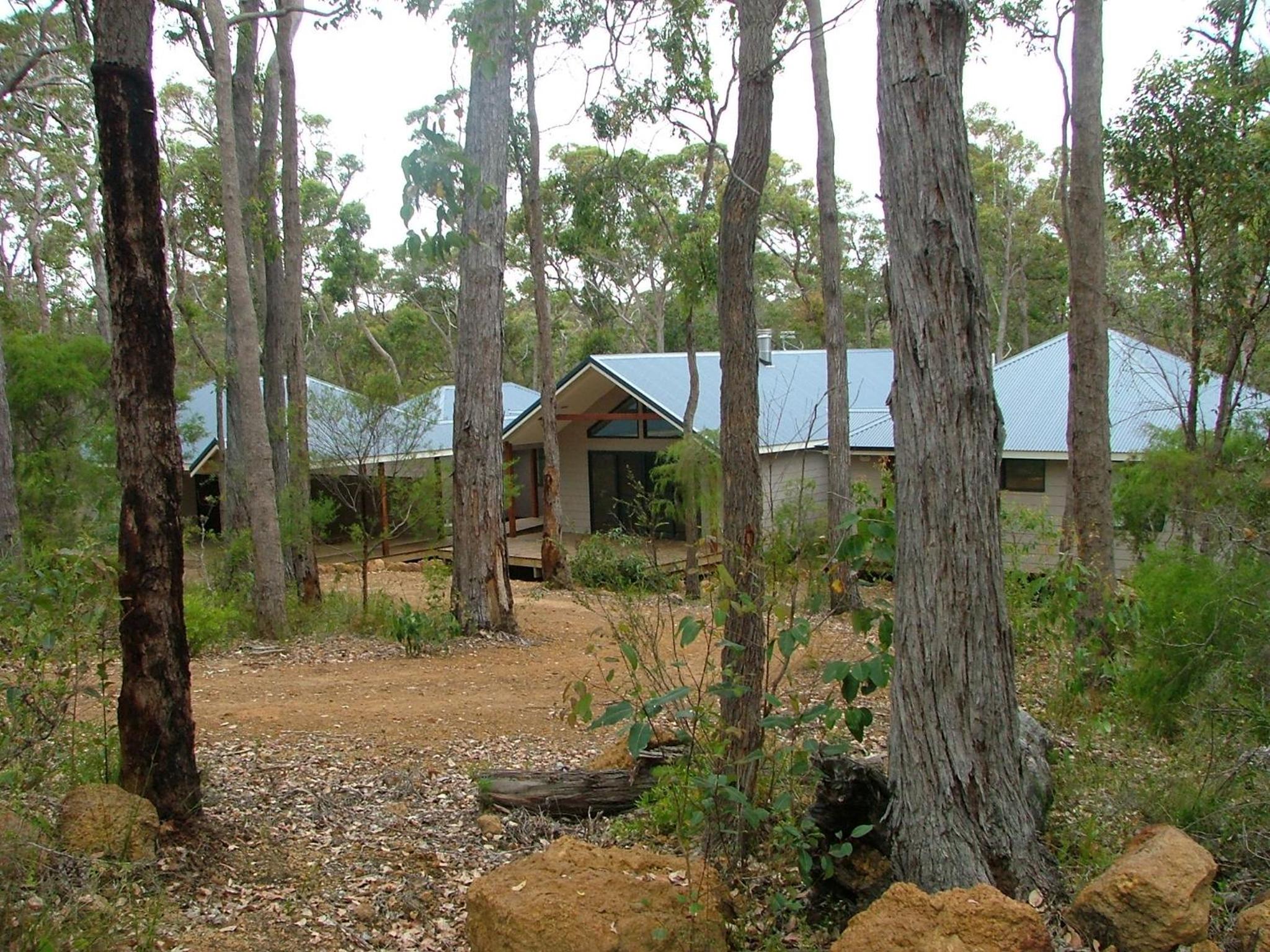 Four-Bedroom House photo 2