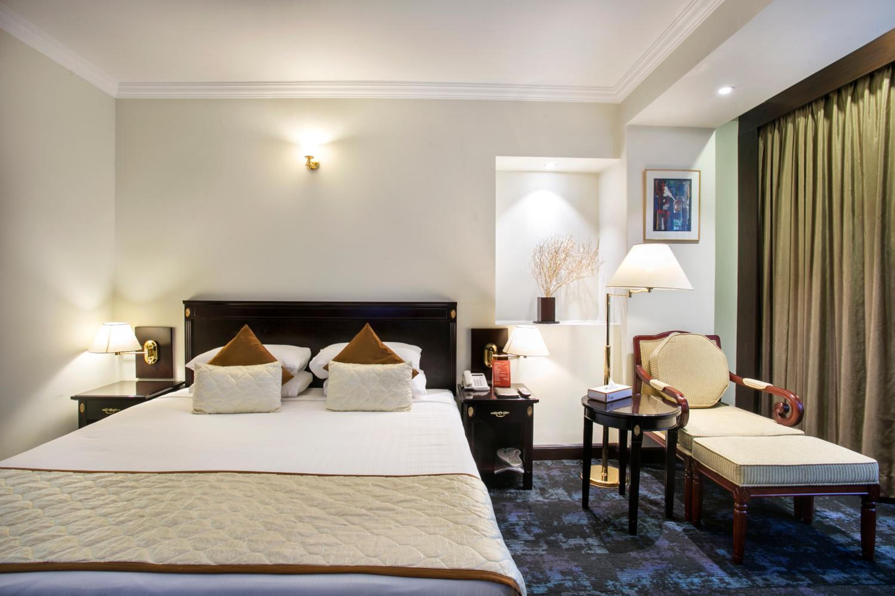 Deluxe King Room