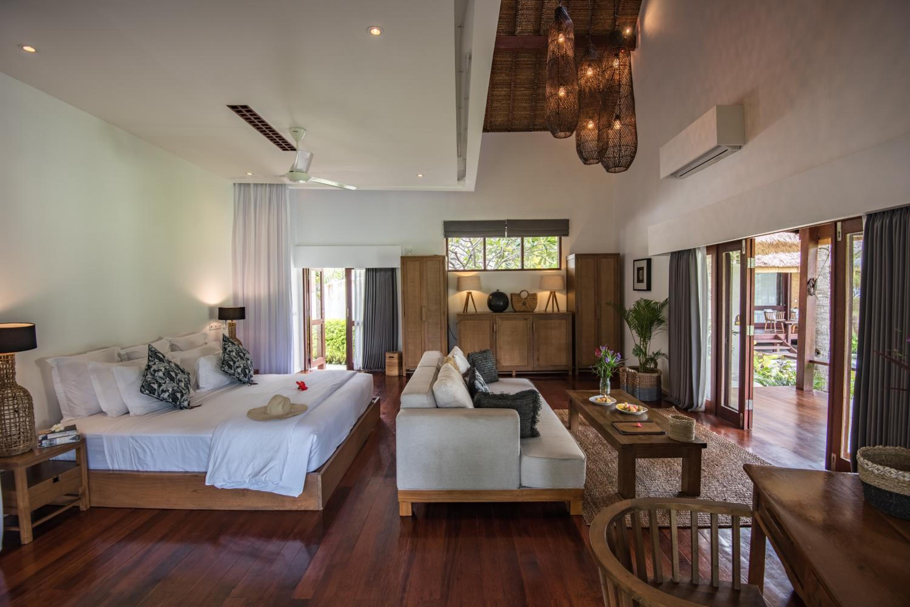 Oceanside Garden View Villa - Photo 11