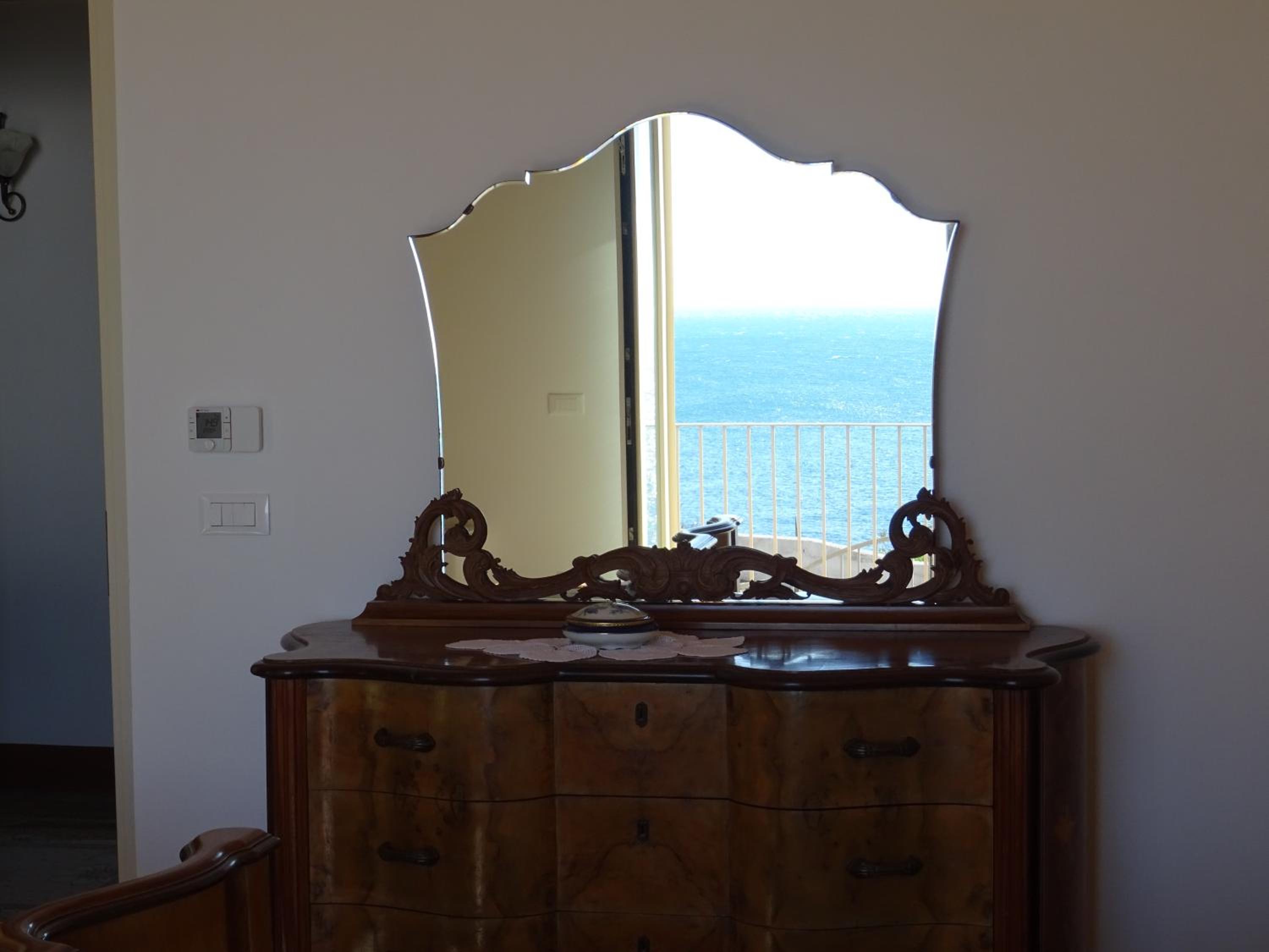 Villa photo 2