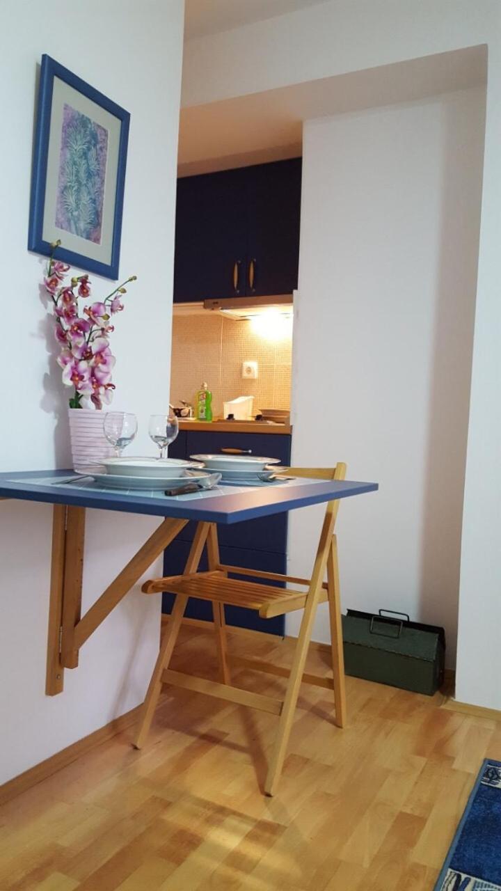Apartment - Ground Floor photo 2