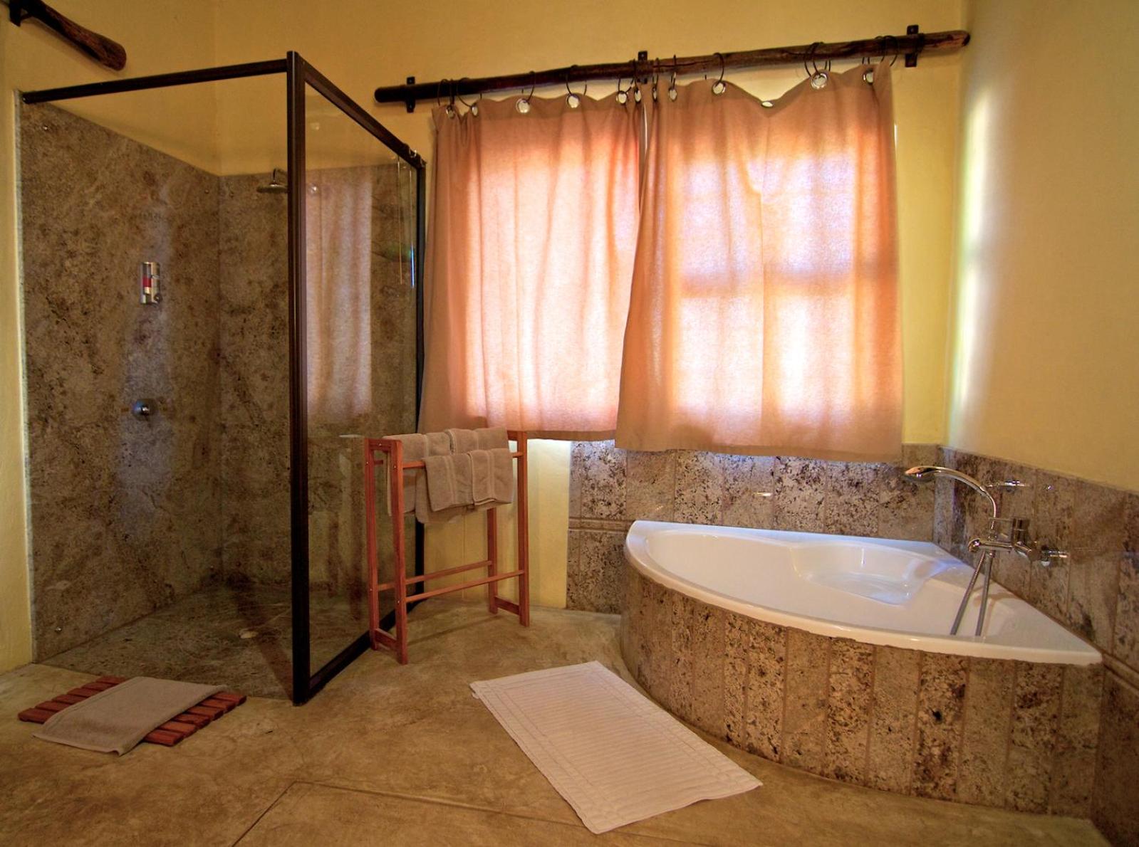 Chalet (2 Adults) - Photo 6