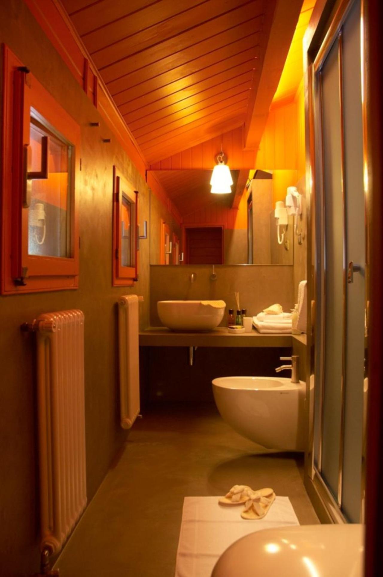 Chalet (3 Adults) - Photo 11