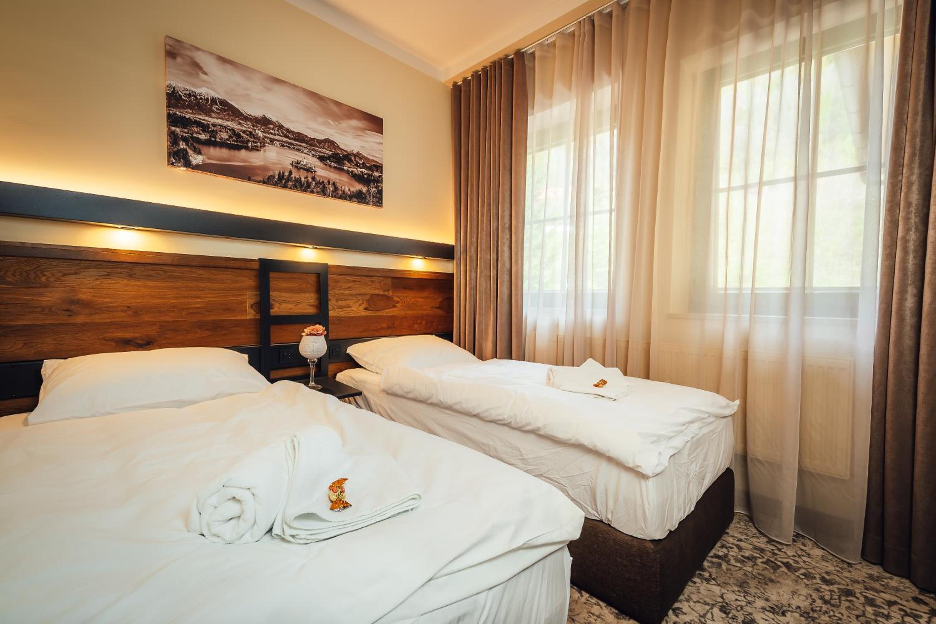 Standard Double or Twin Room - Photo 1