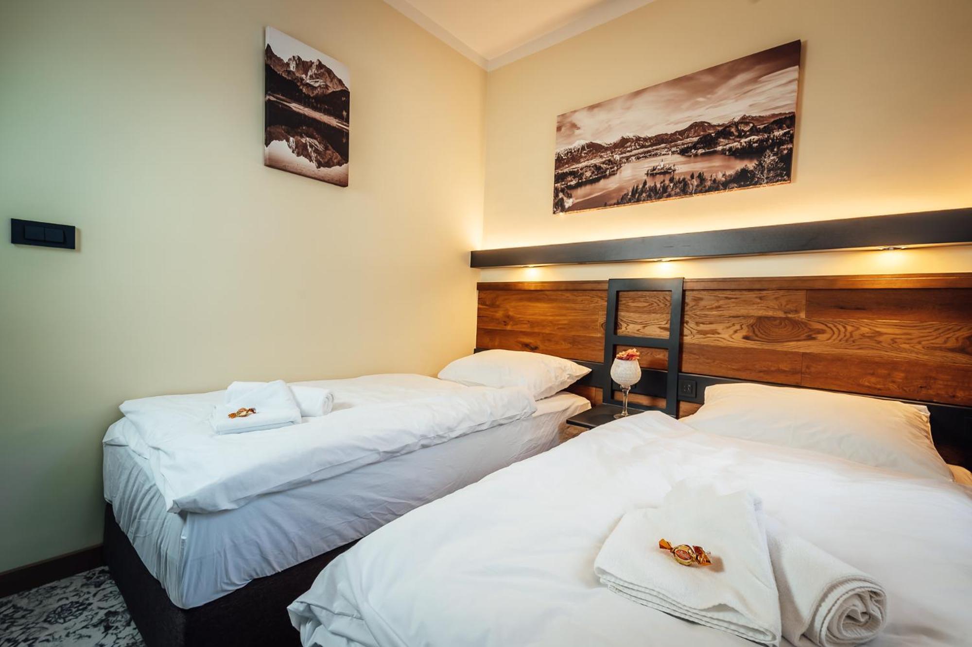 Standard Double or Twin Room - Photo 2