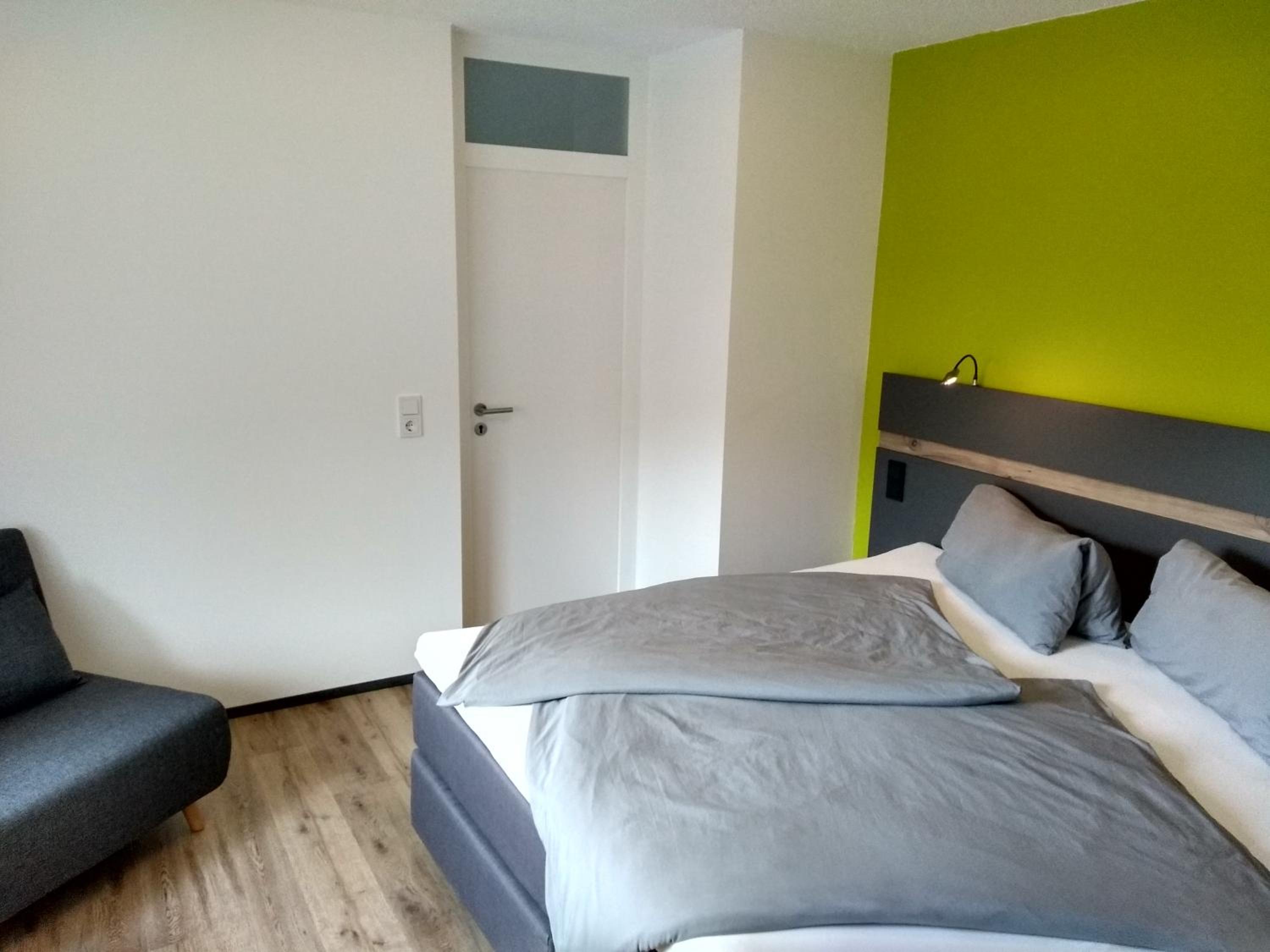 Apartment with Terrace - Photo 7
