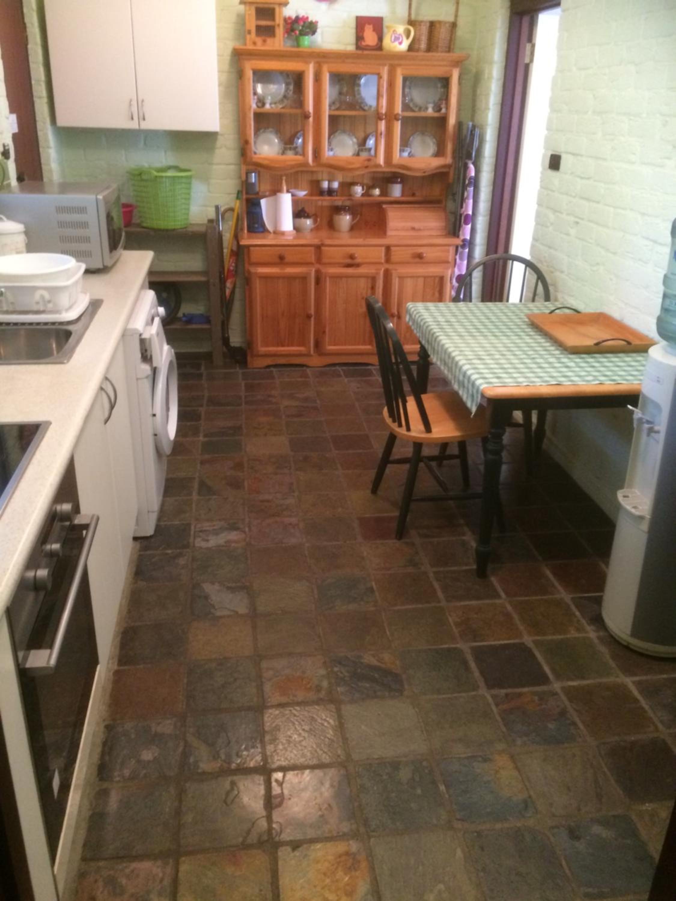 Studio Apartment - Photo 39