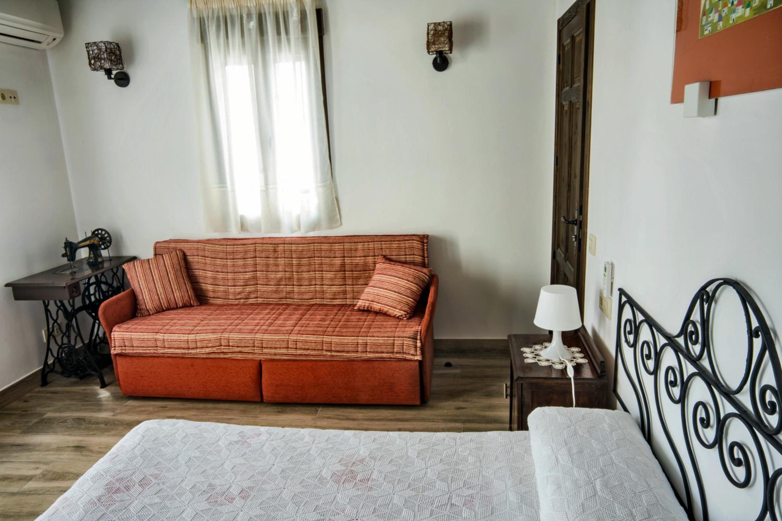 Three-Bedroom House - Photo 1