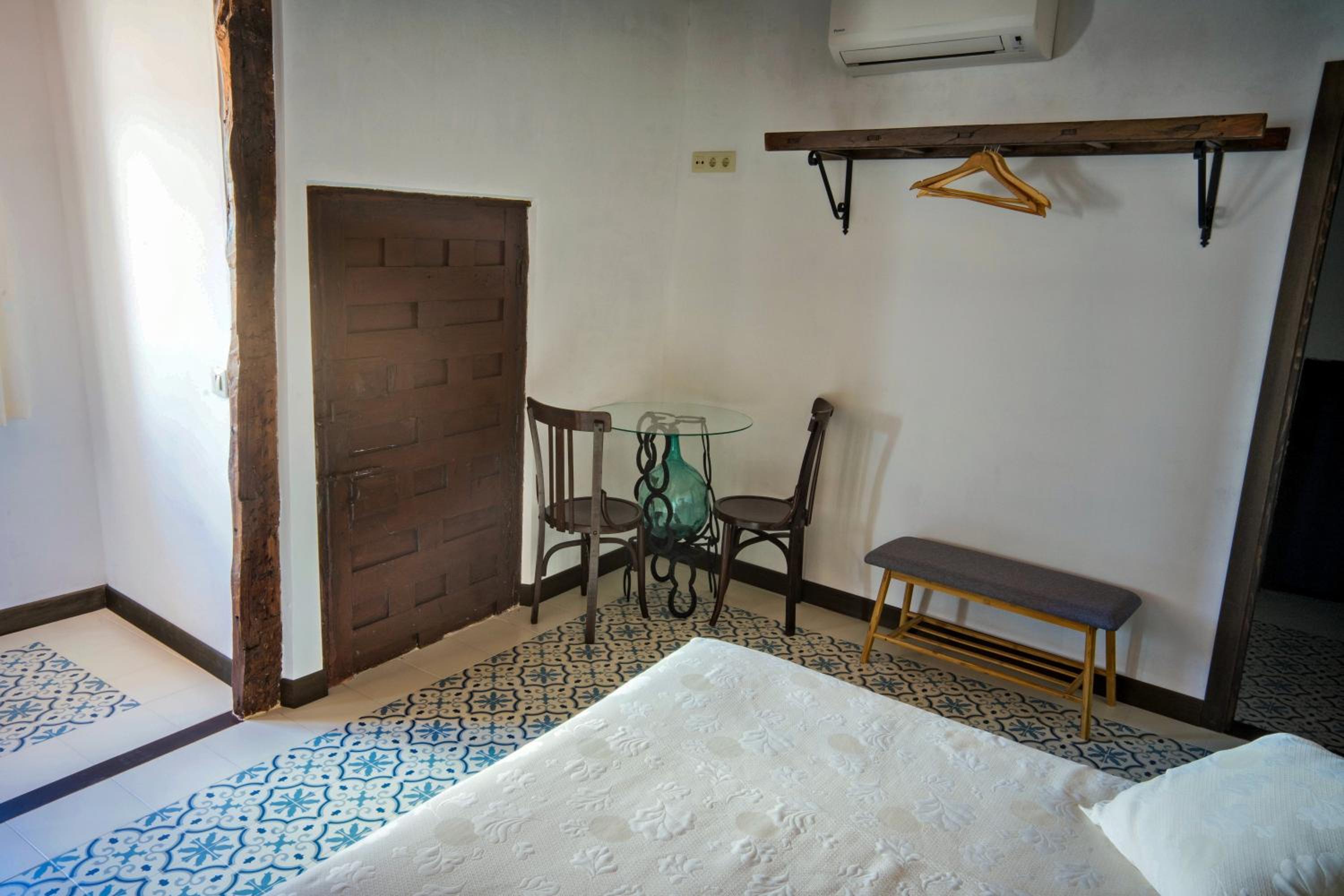 Three-Bedroom House - Photo 37