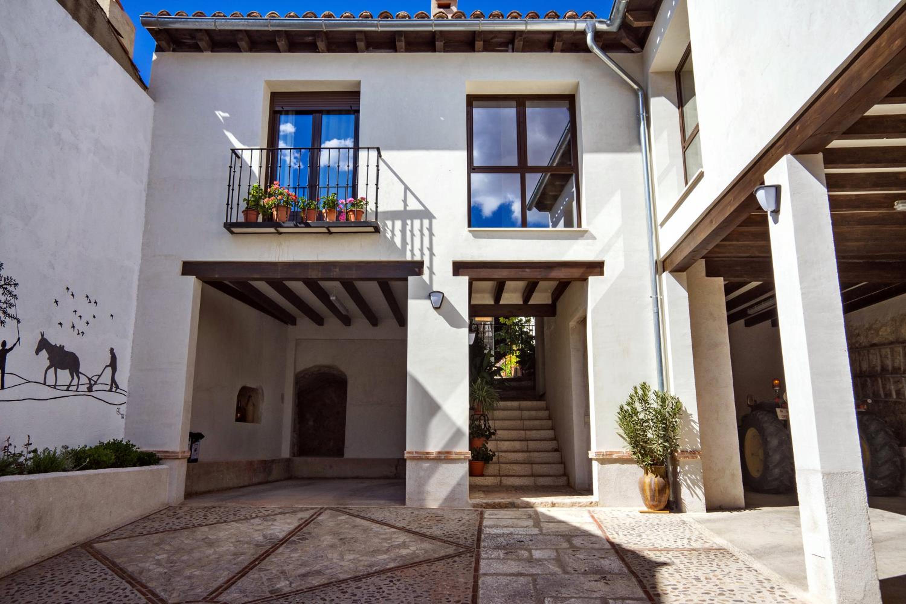 Three-Bedroom House - Photo 12