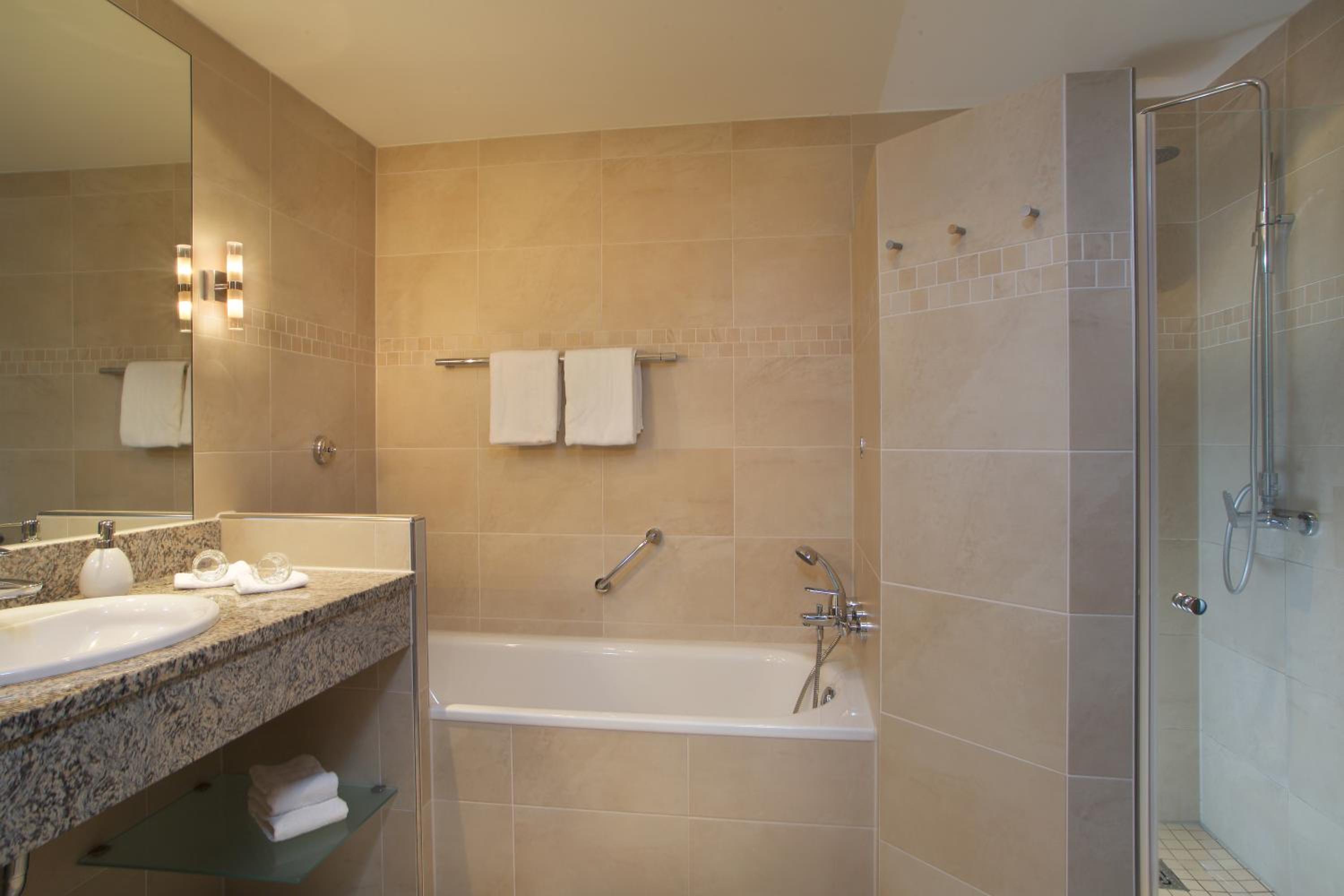 Deluxe Double Room photo 2