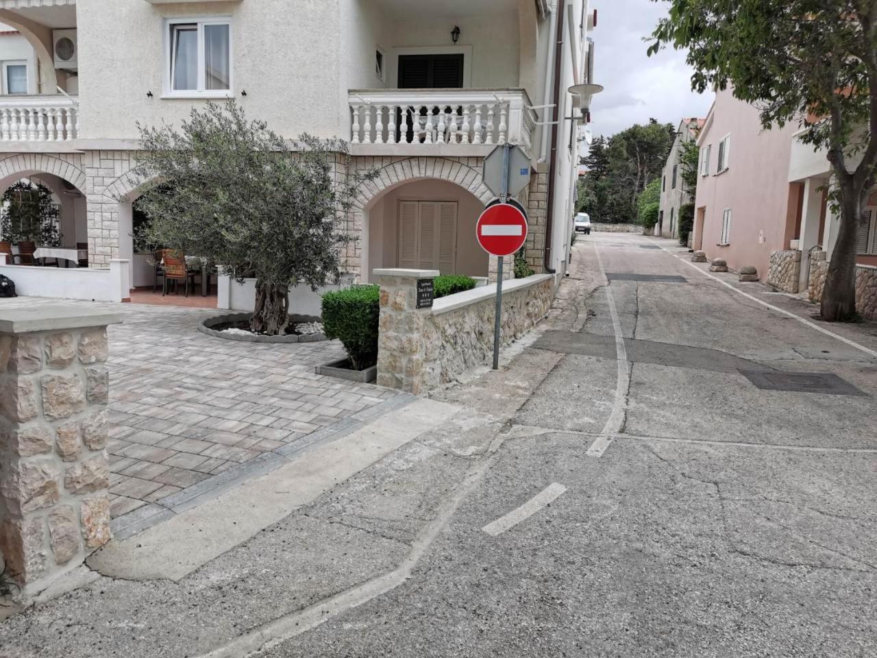 Apartment - Photo 4