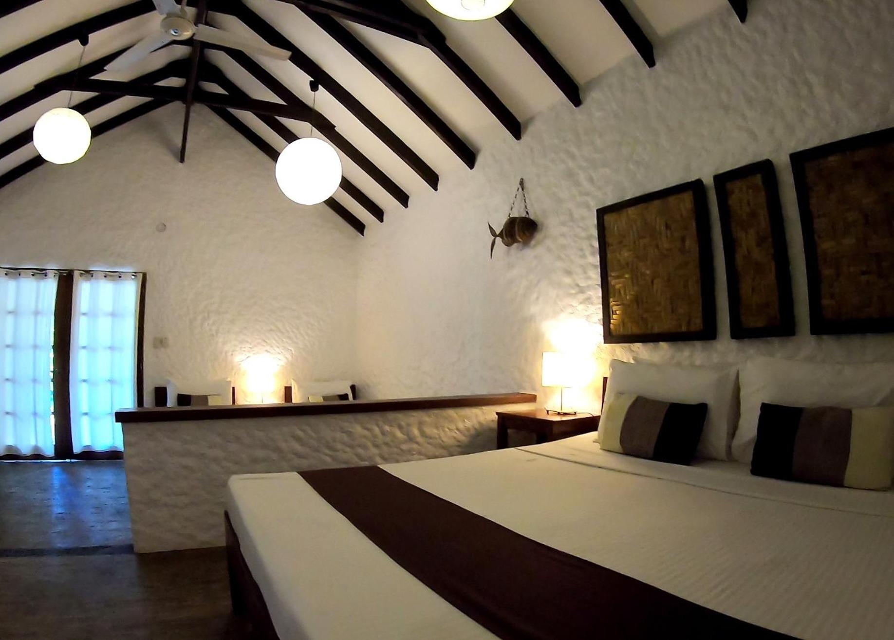 Deluxe Family Suite - Photo 4