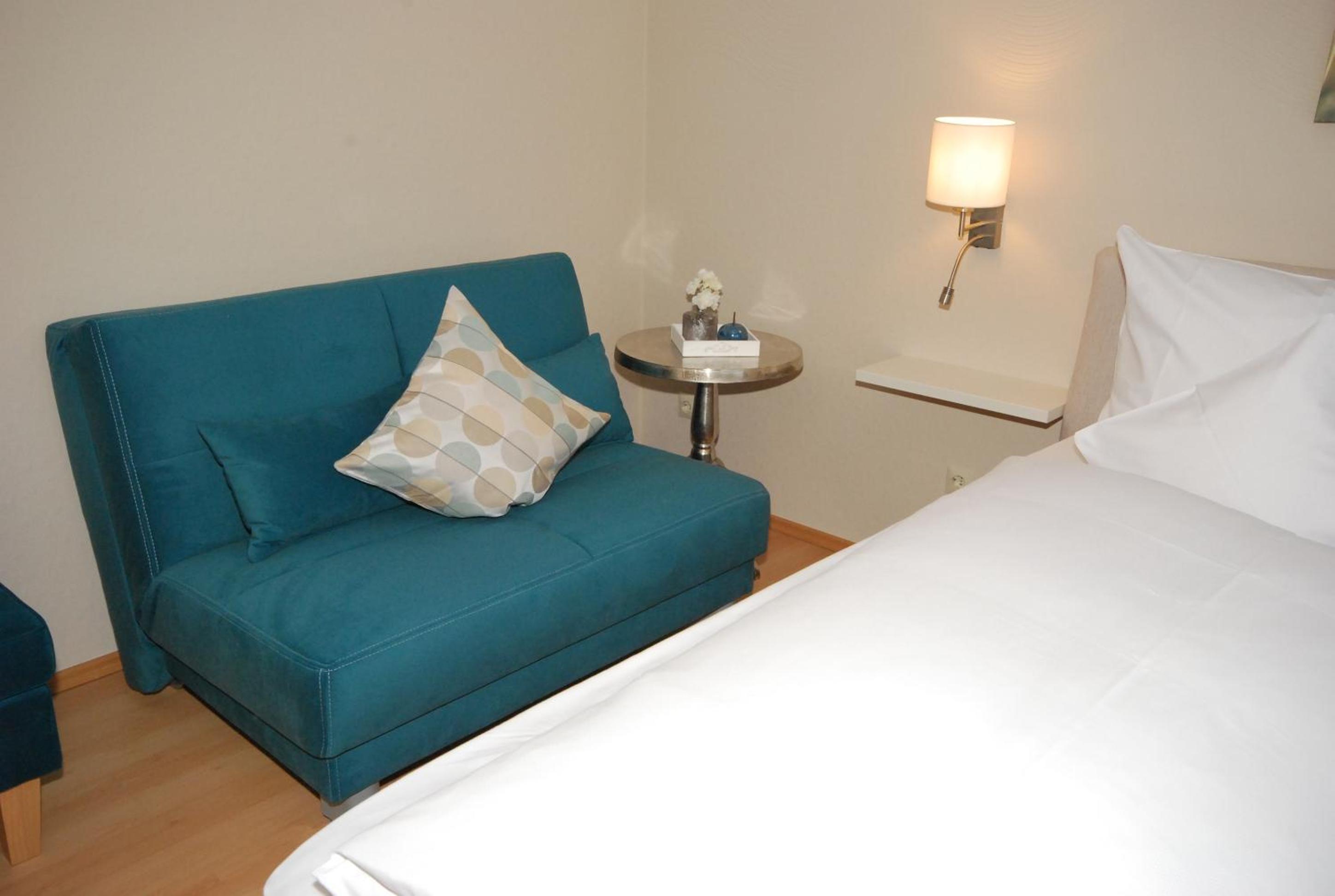 Triple Room with Balcony - Photo 3