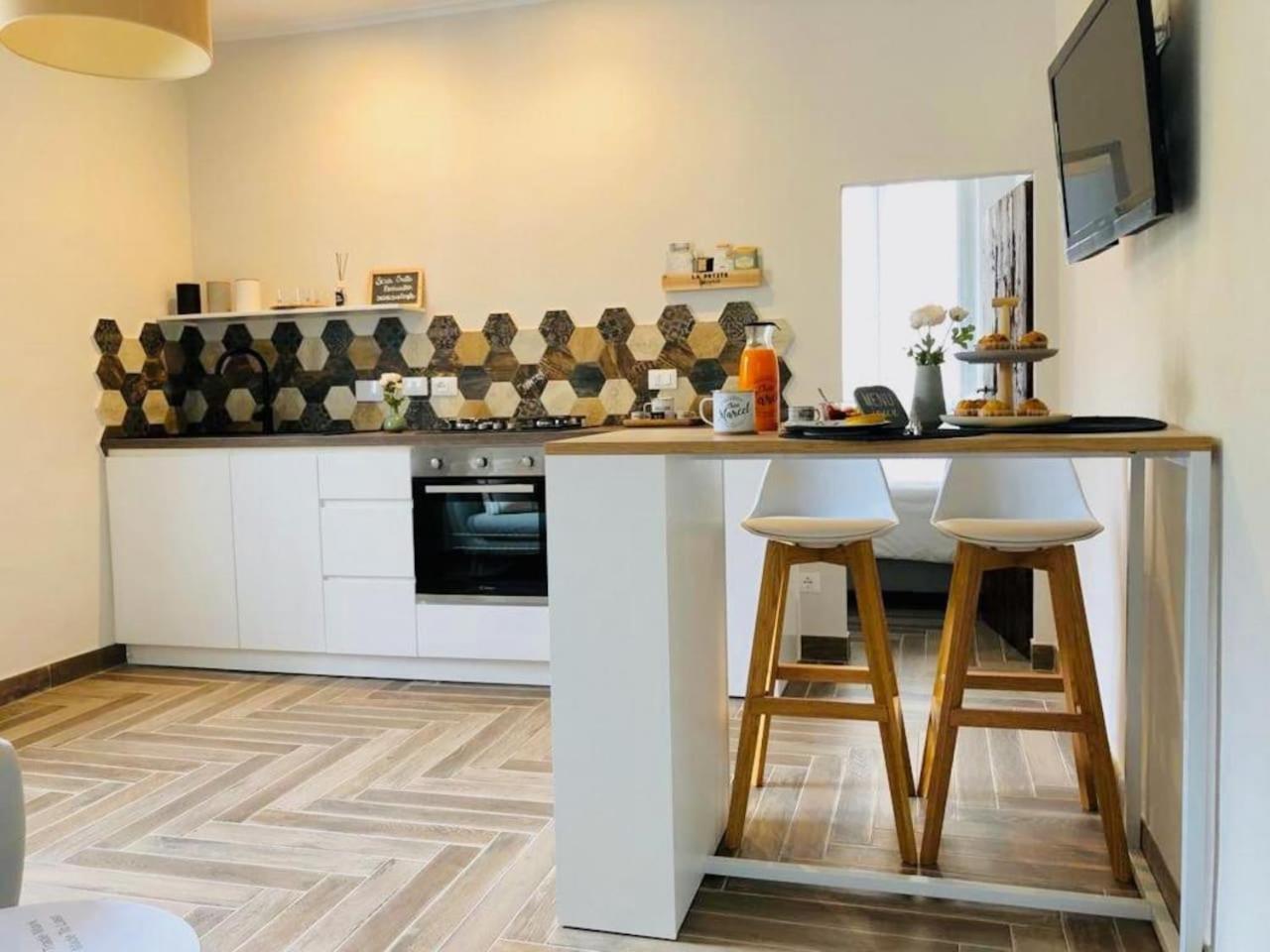 One-Bedroom Apartment - Photo 30