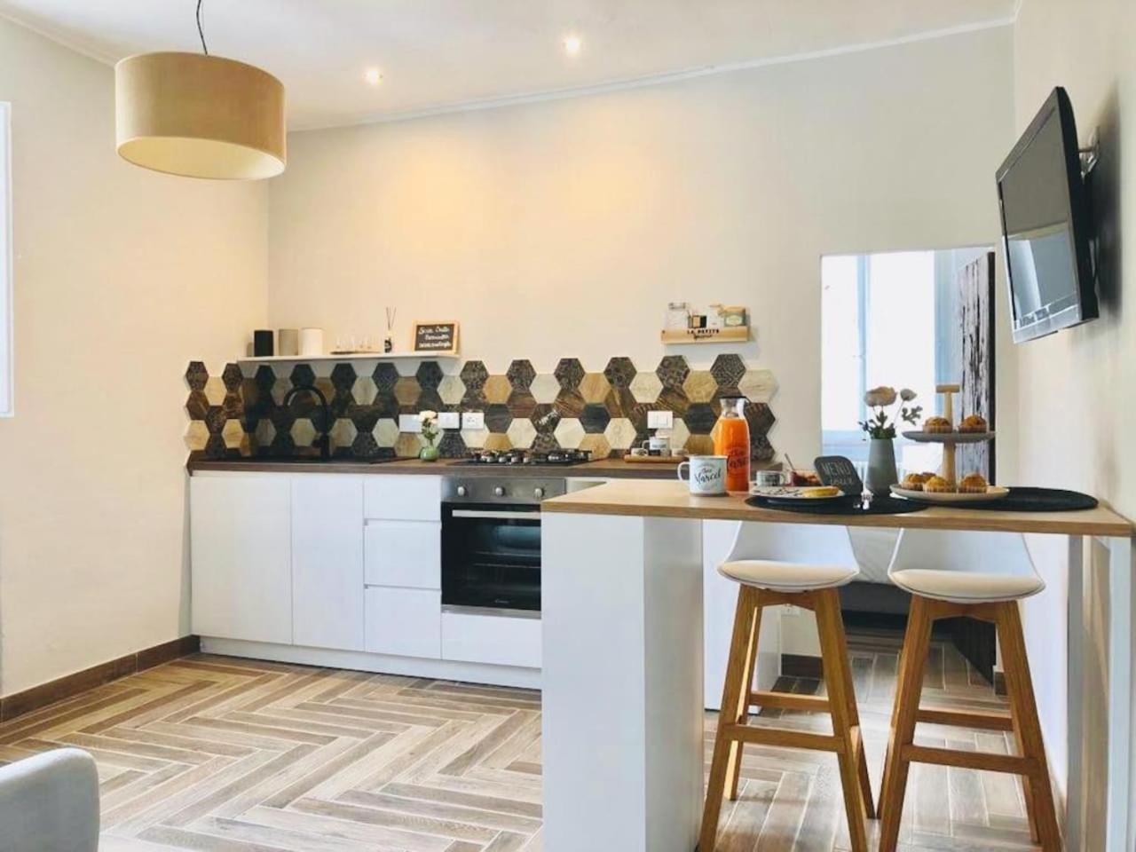 One-Bedroom Apartment - Photo 40