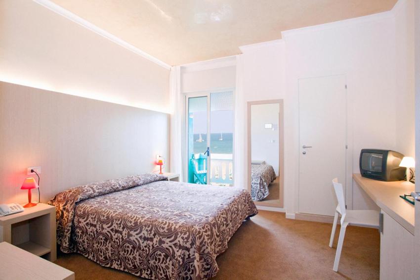 Double Room with Balcony - Sea Front