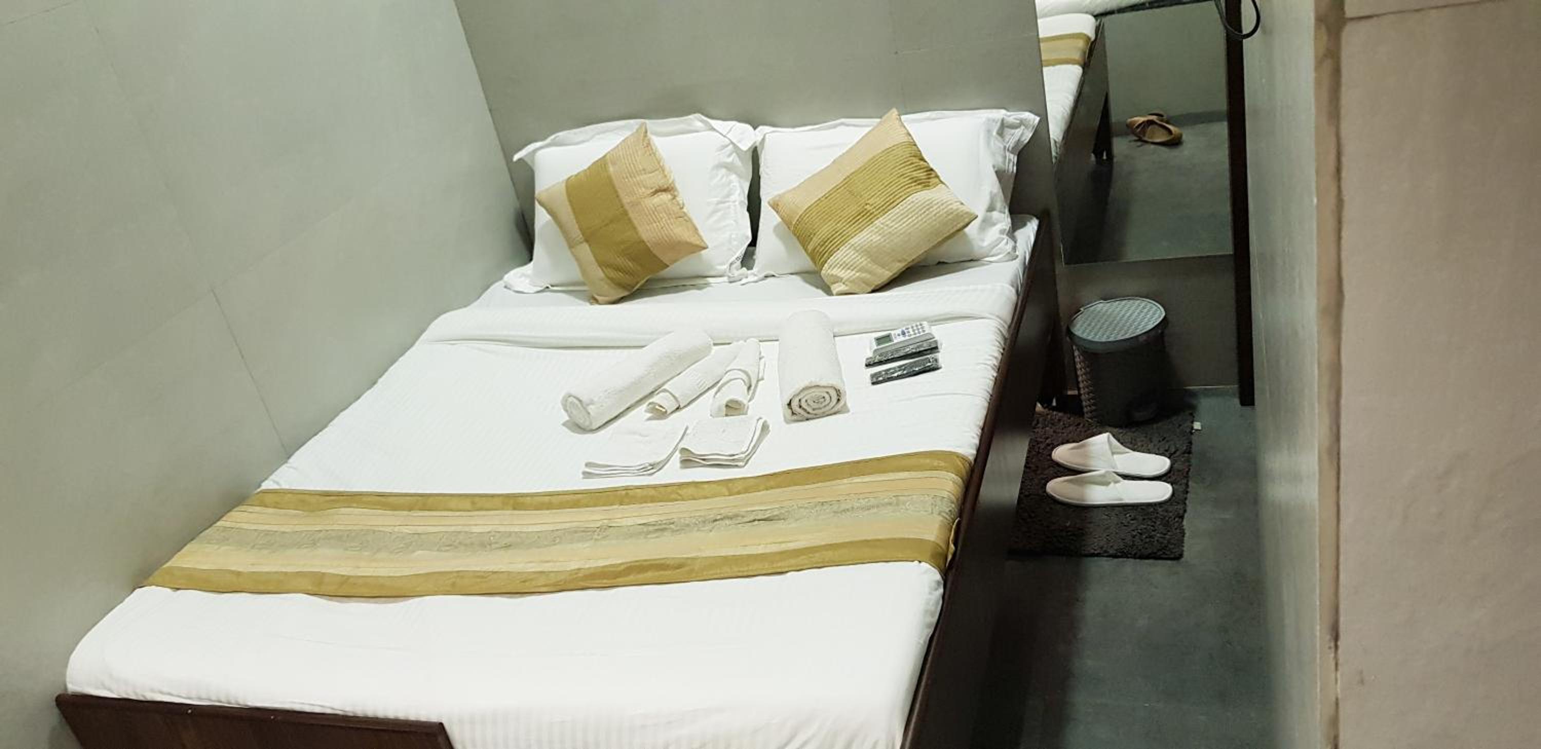 Standard Double Room - Photo 14