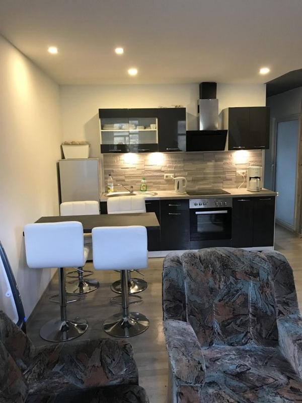 Two-Bedroom Apartment - Photo 3