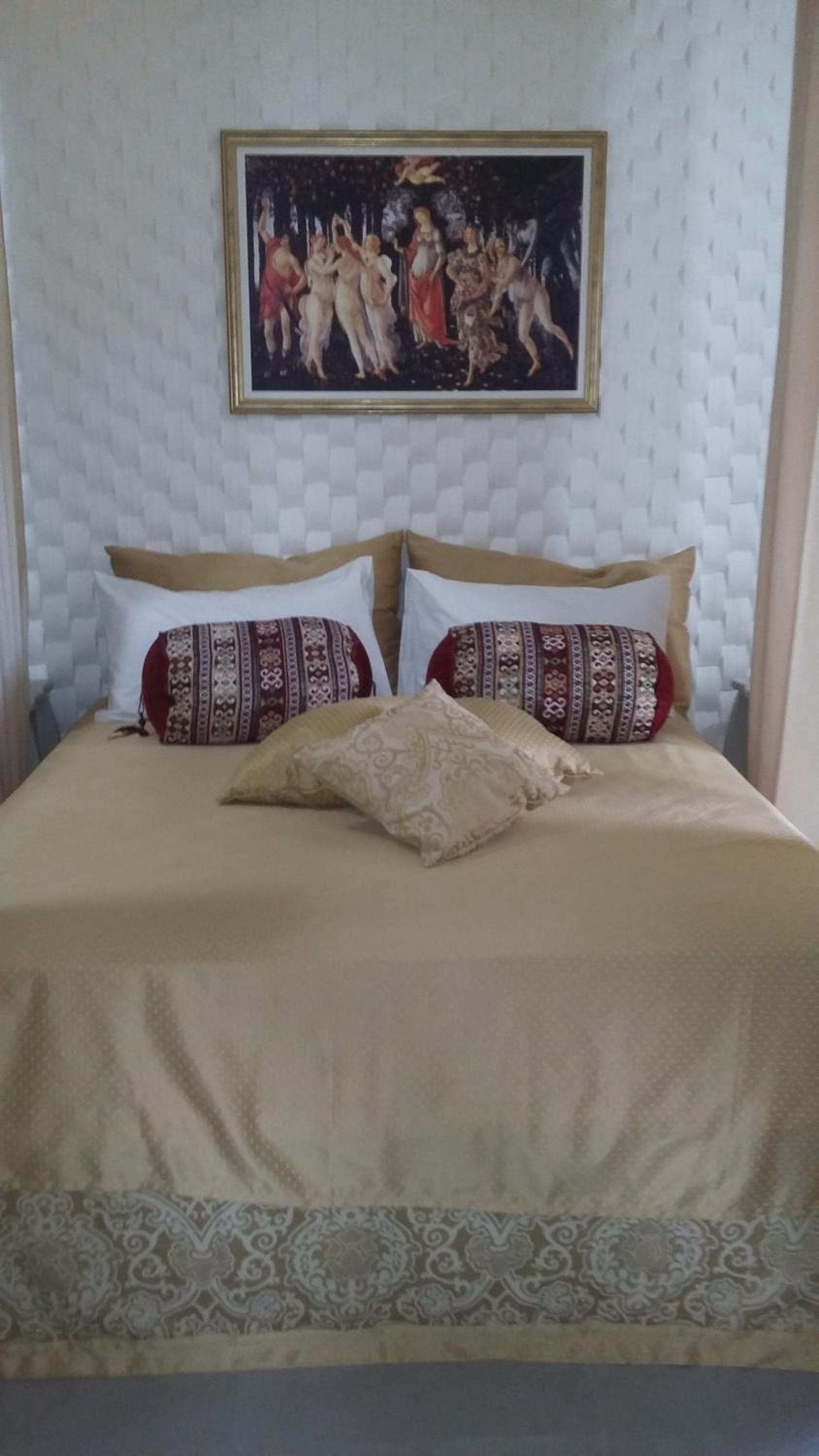 Suite with Balcony - Photo 4