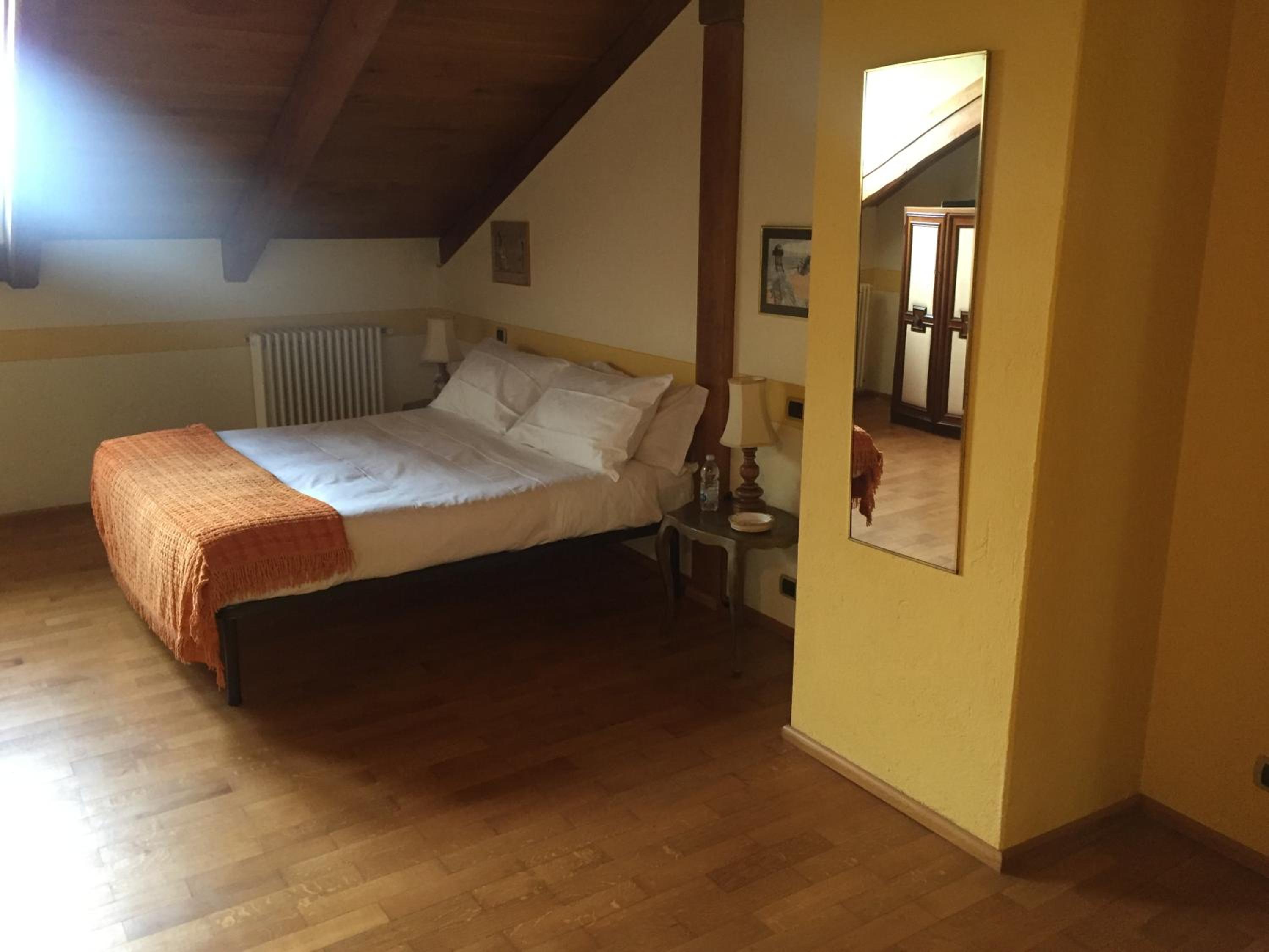 Large Double Or Twin Room photo 3