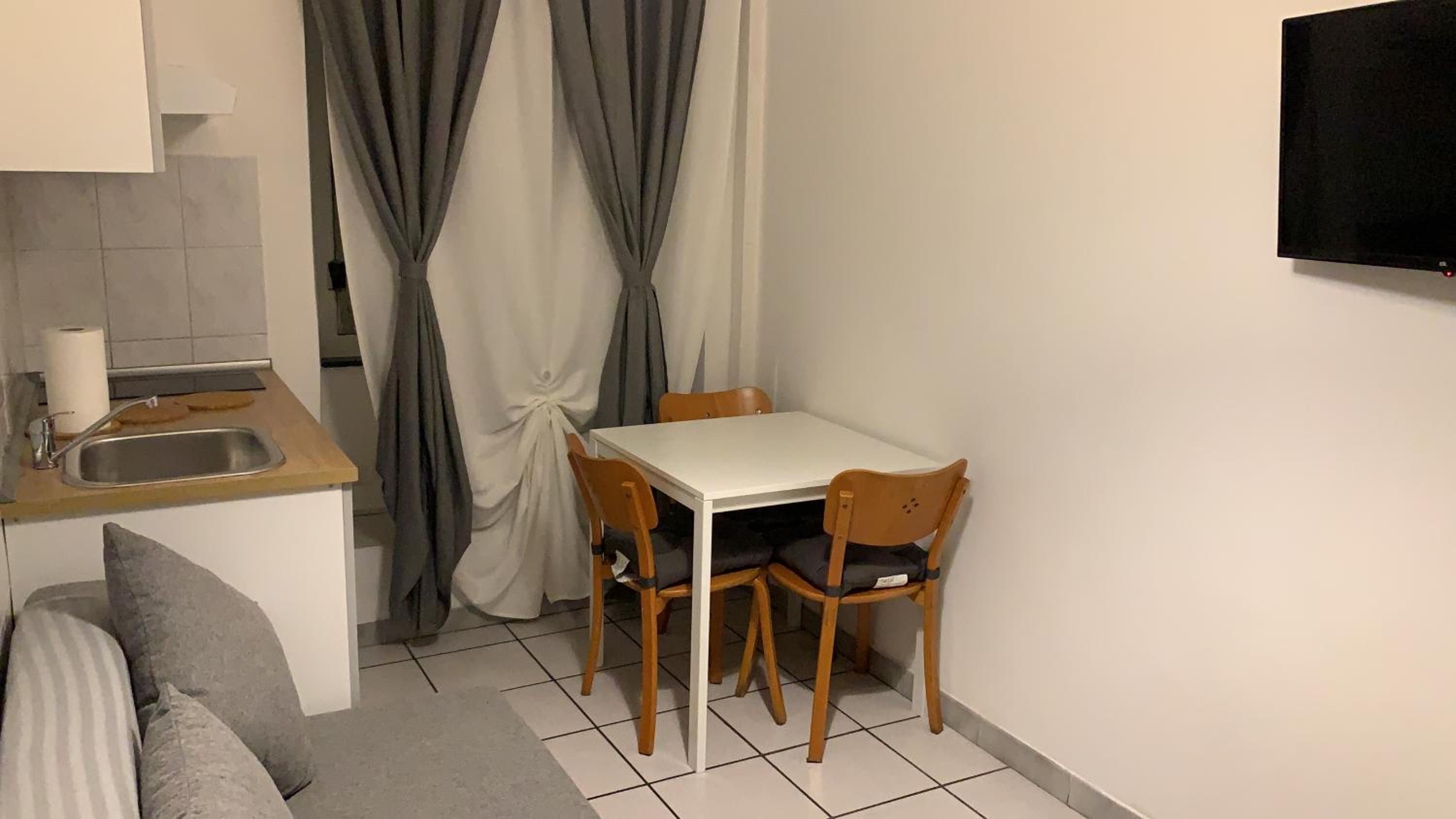 Apartment - Photo 8