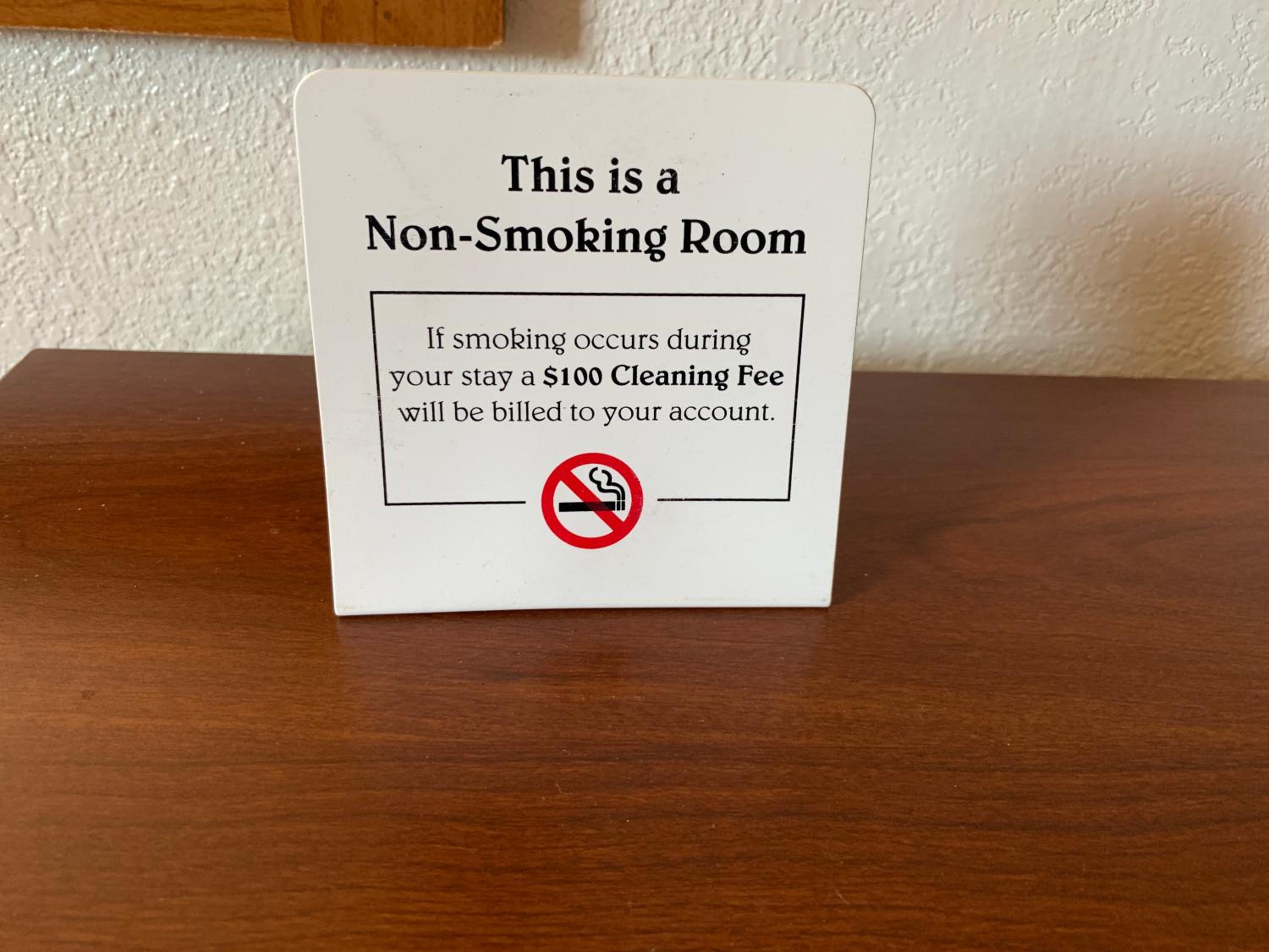 Double Room with Two Double Beds - Non-Smoking - Photo 9